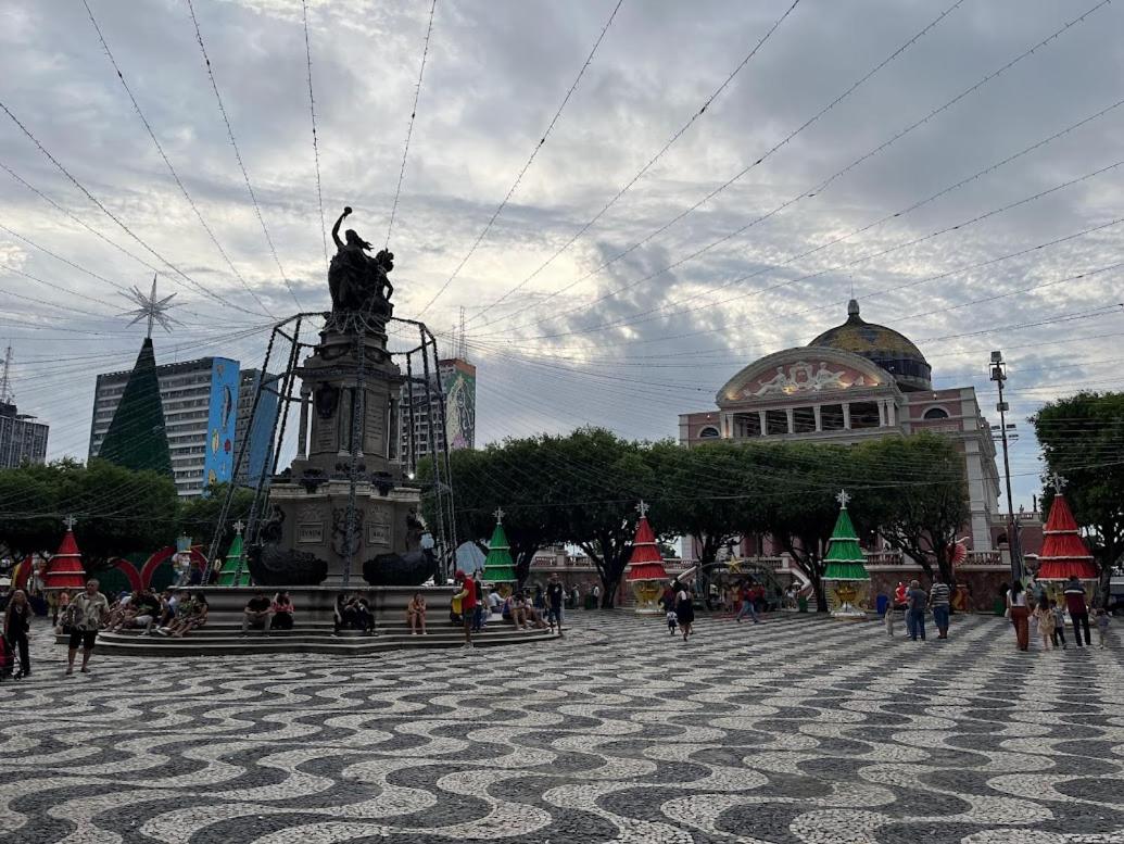 Hospedagem Residencial na Frente do Teatro Amazonas