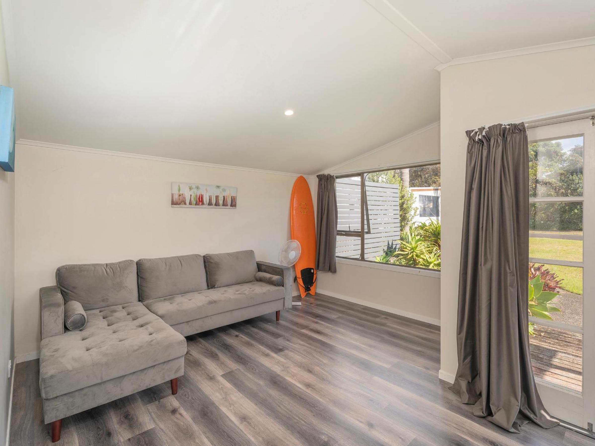 Barefoot Daze - Matarangi Holiday Home