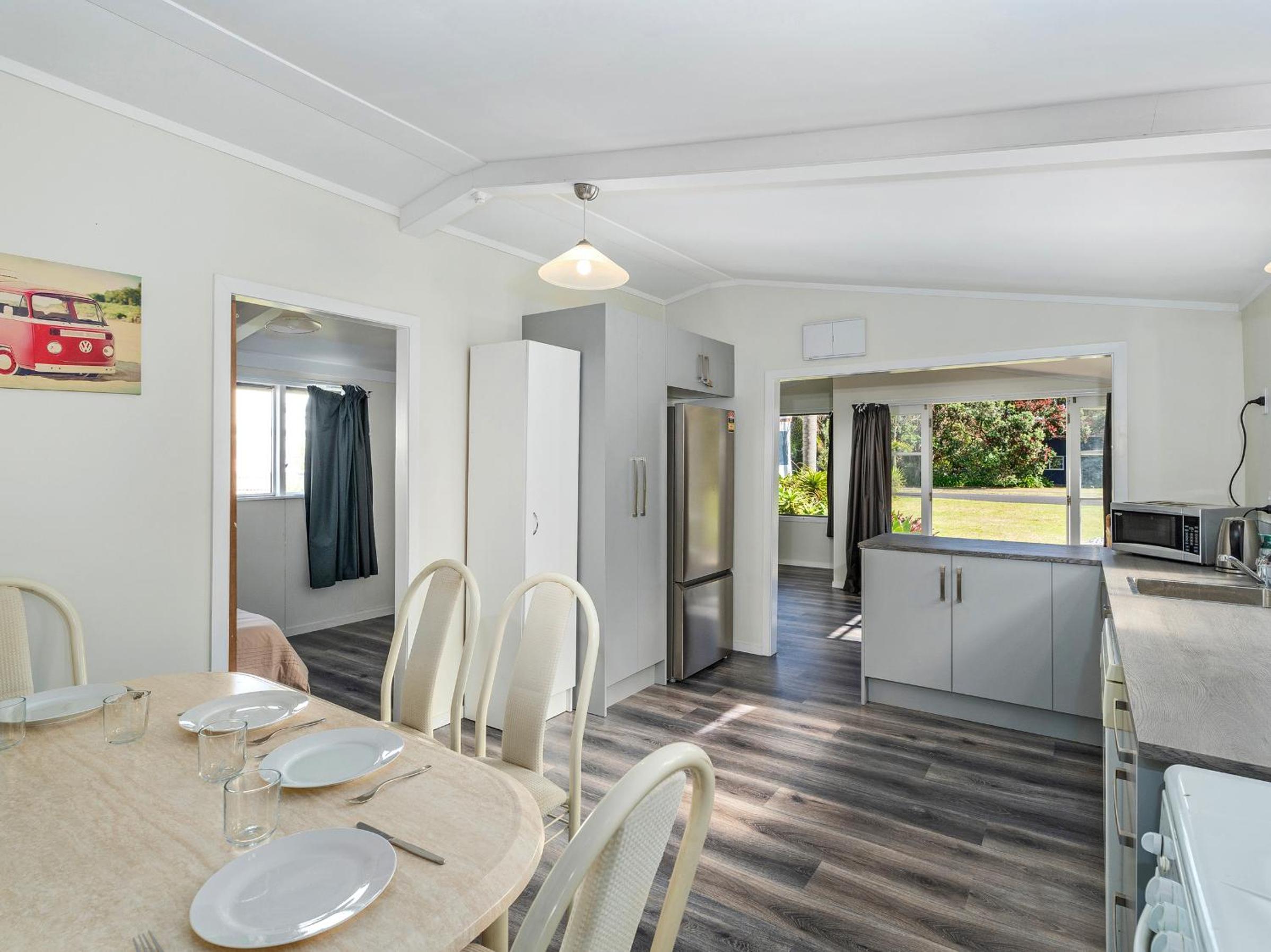 Barefoot Daze - Matarangi Holiday Home
