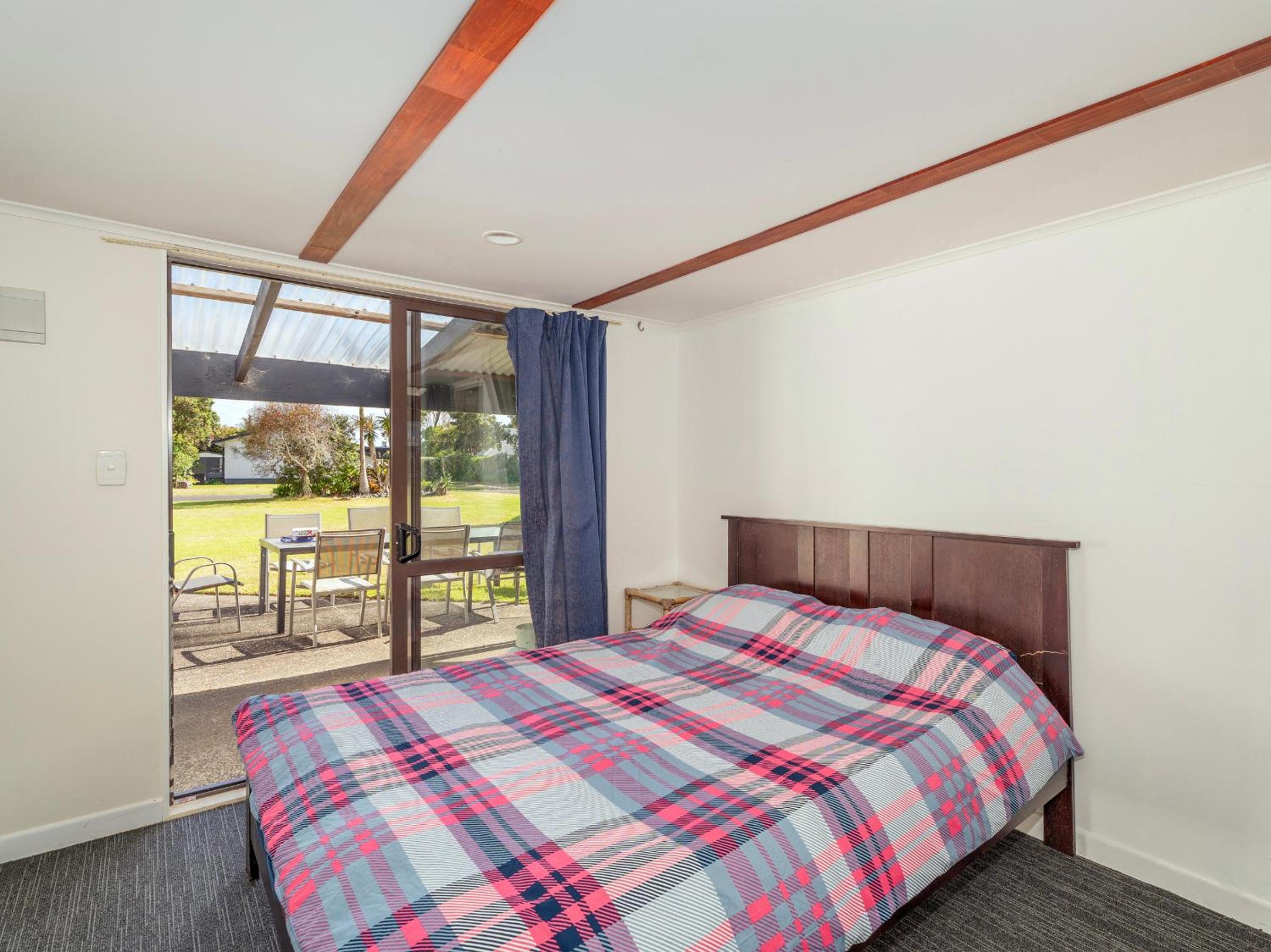 Barefoot Daze - Matarangi Holiday Home