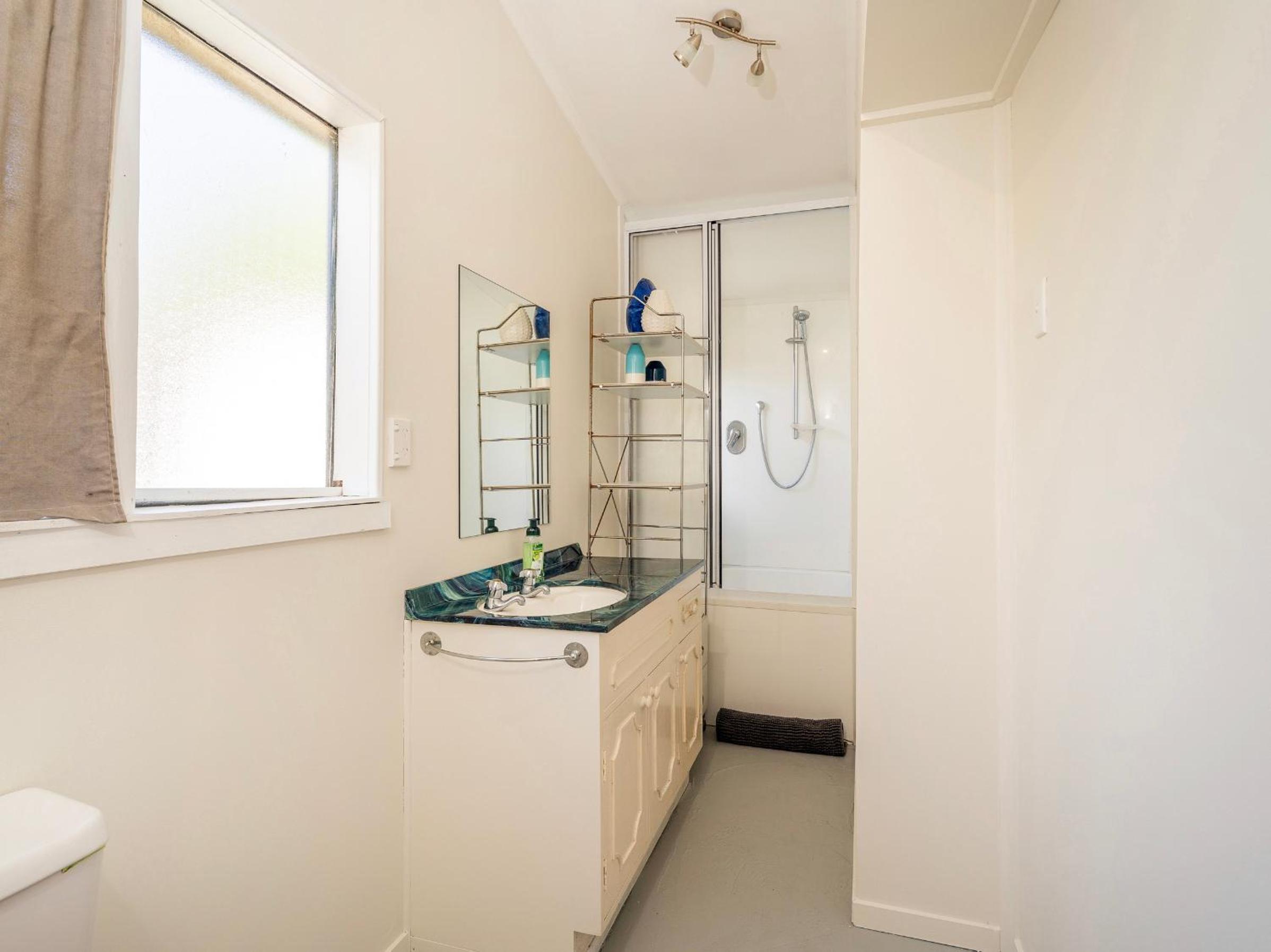 Barefoot Daze - Matarangi Holiday Home