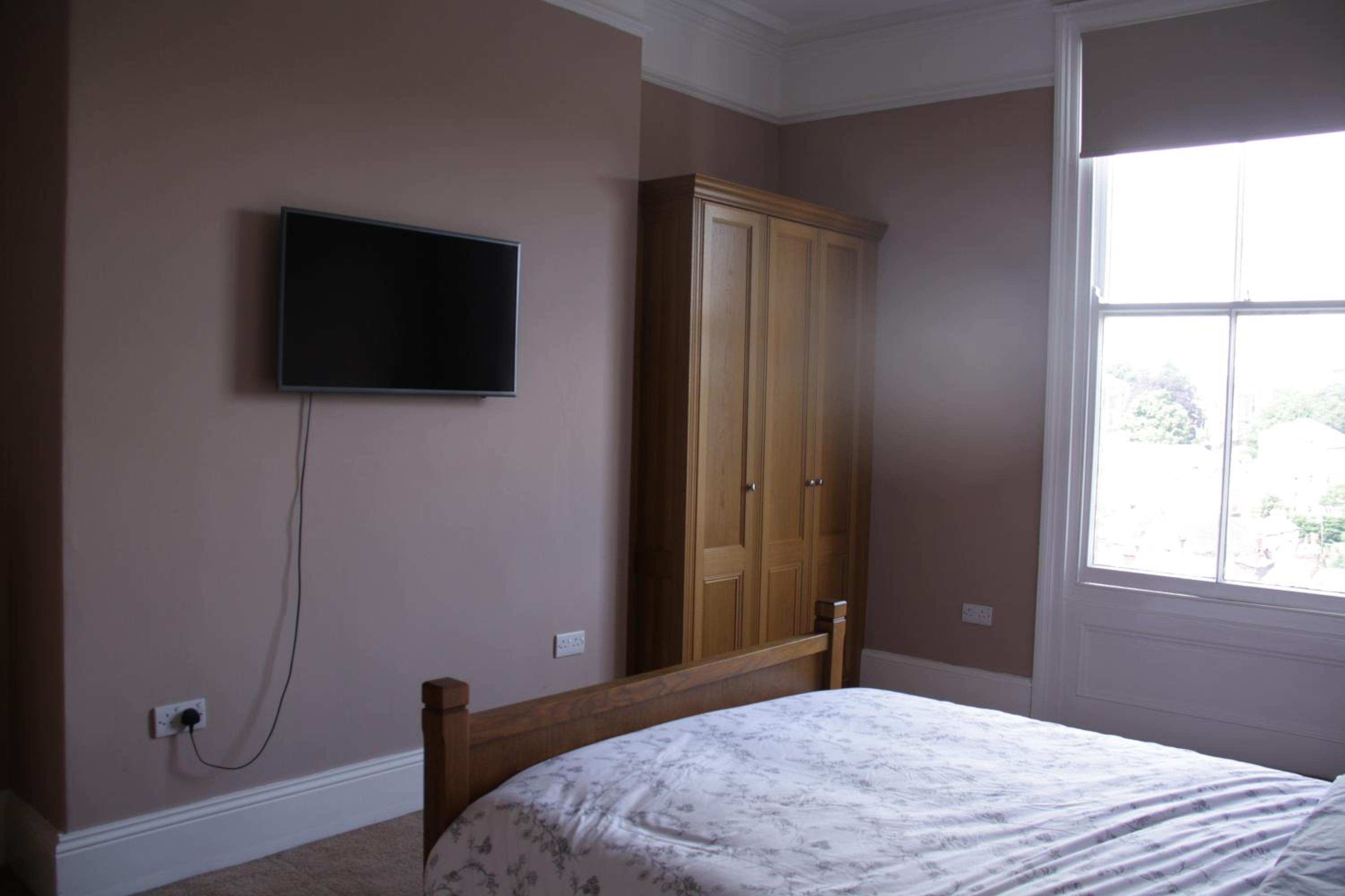 Grosvenor Apartments First Floor view 4