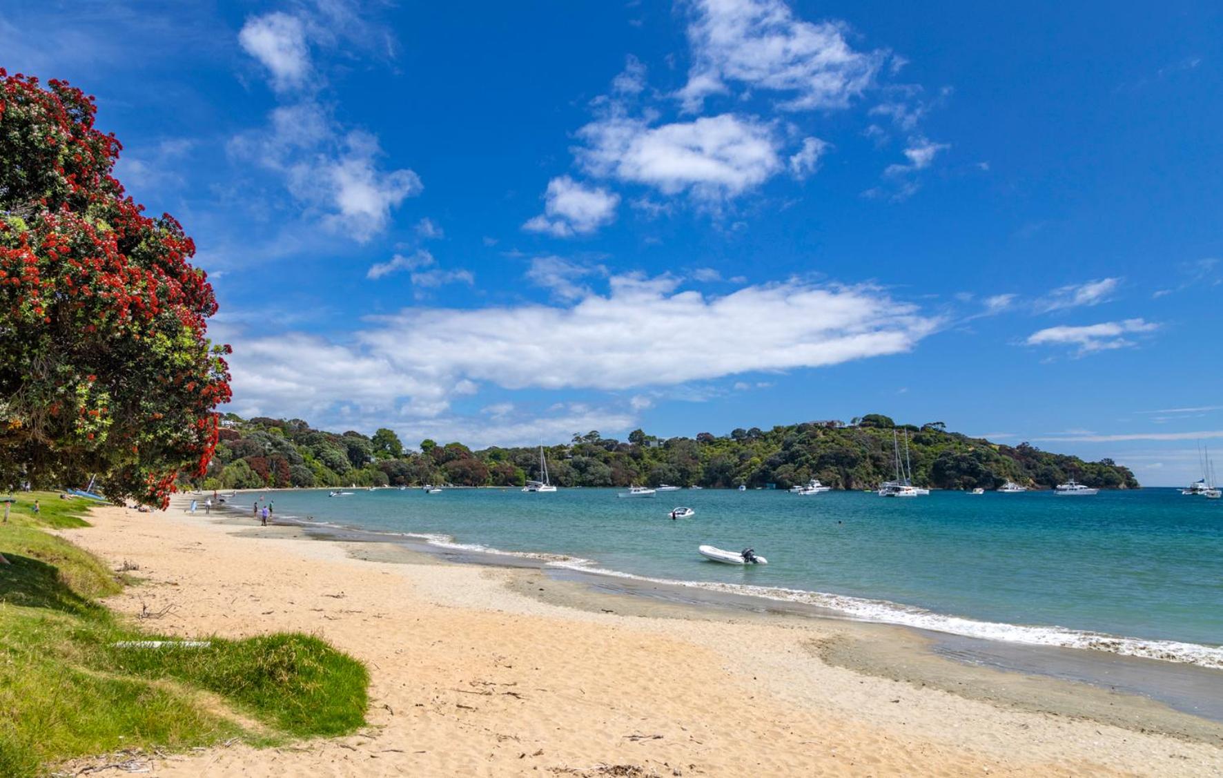 Oneroa Bay Apartment