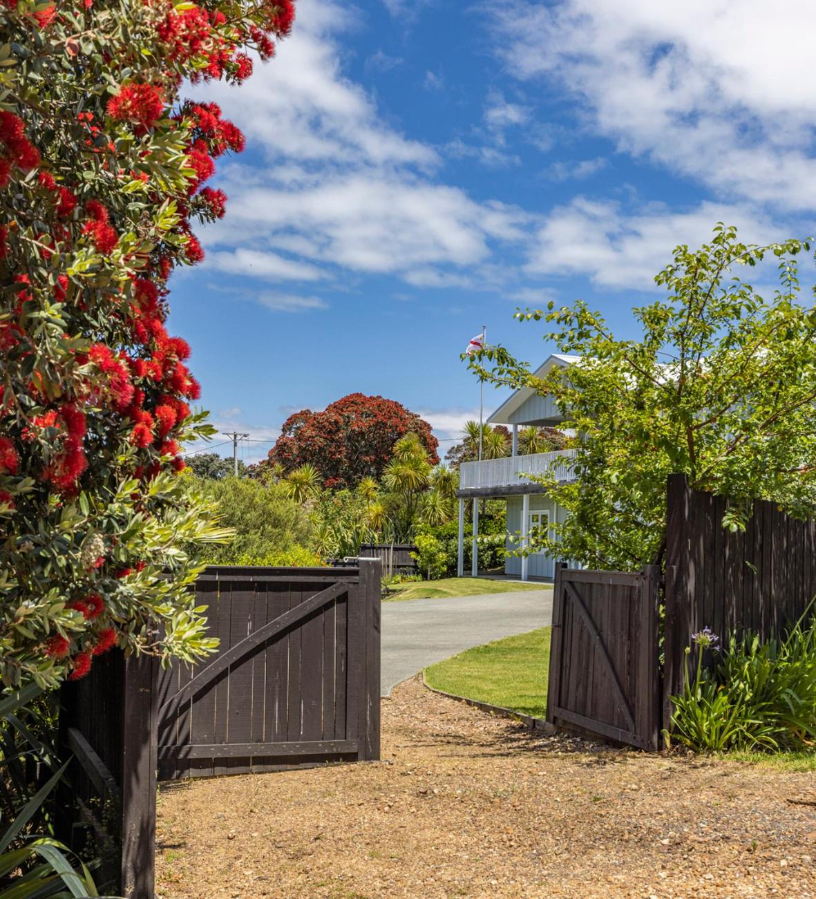 Oneroa Bay Apartment