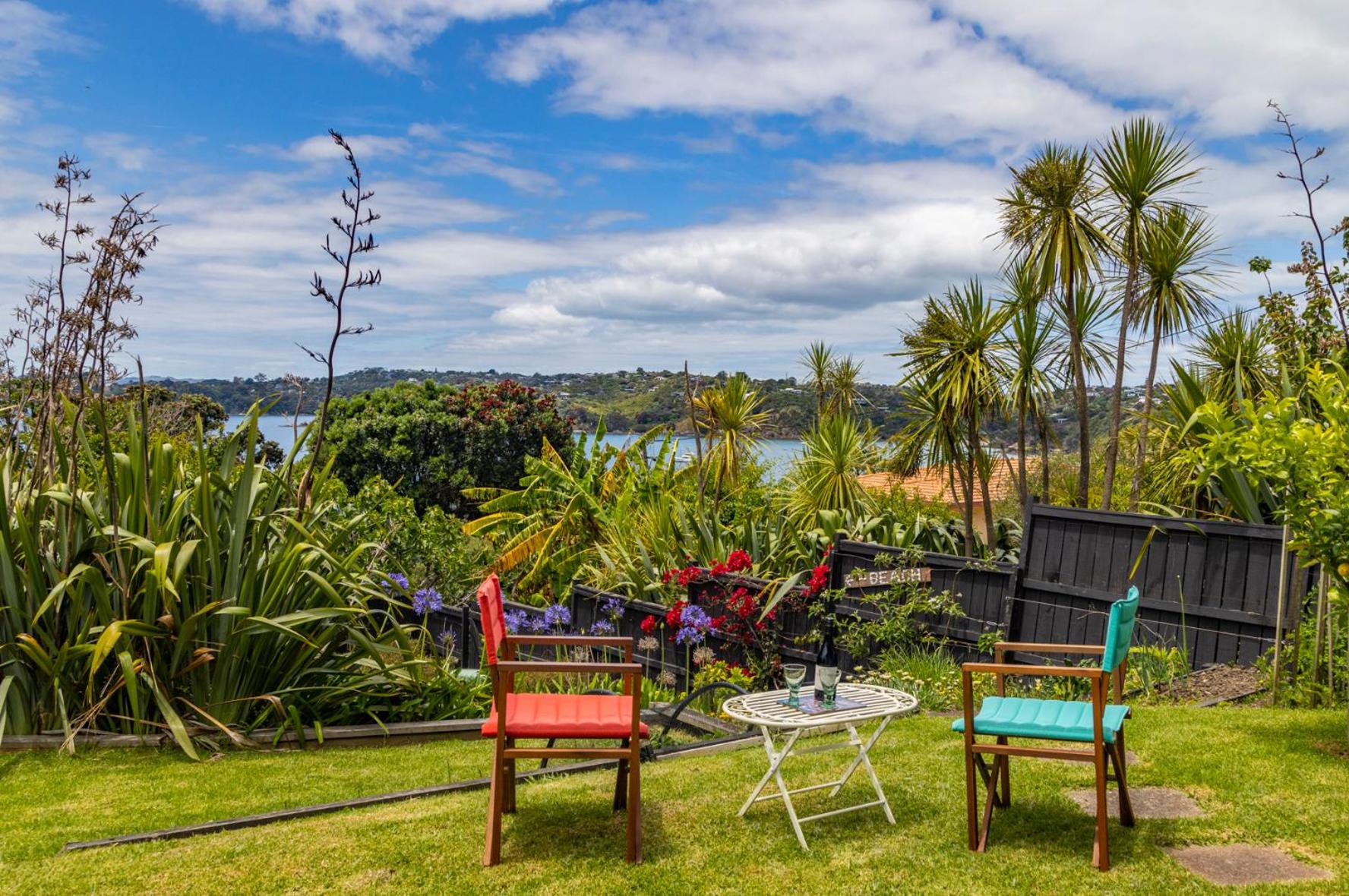 Oneroa Bay Apartment
