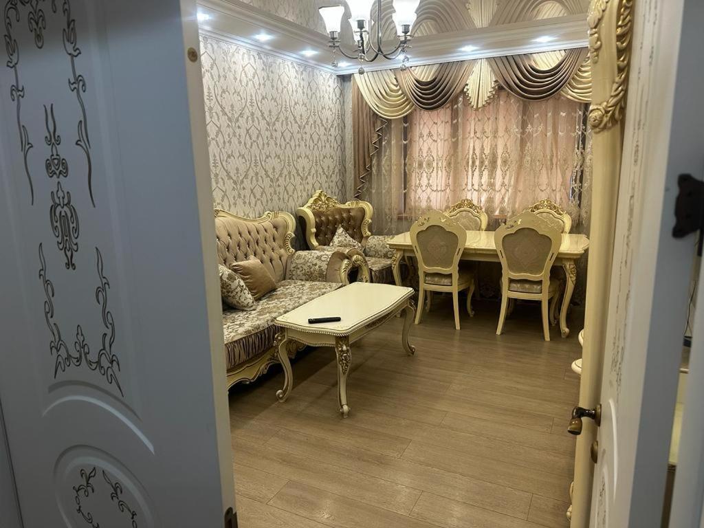Rose villa home