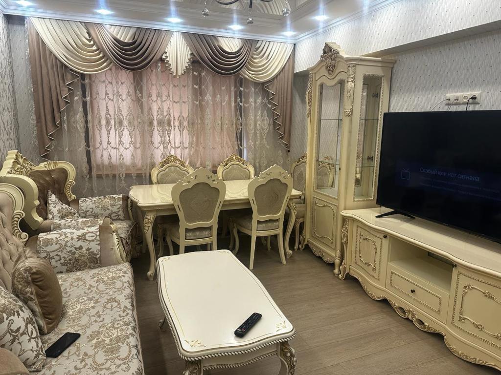 Rose villa home