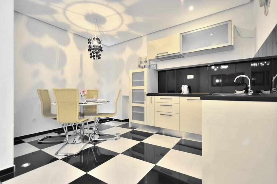 Luxury Apartment Split en Split — kitchen