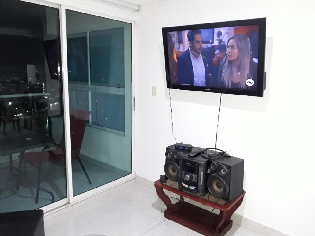 Espectacular apartamento con la MEJOR VISTA AL MAR, piscina y salida privada a la playa del Rodadero Santa Marta