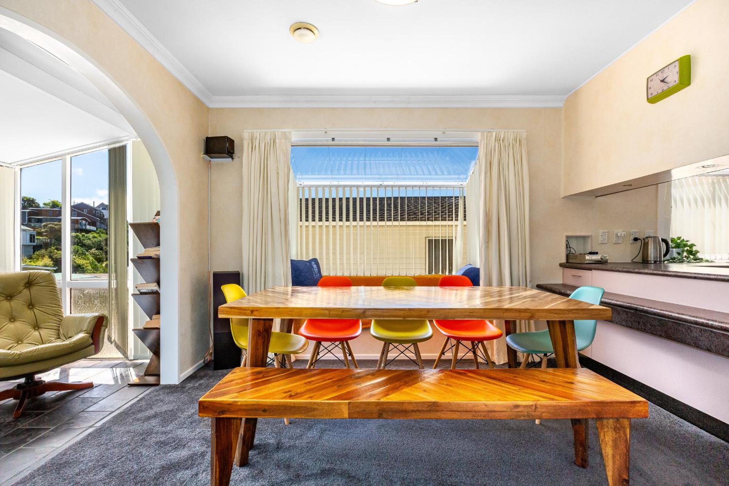 Retro 4 bedroom home, warm and welcoming, quiet location view 2