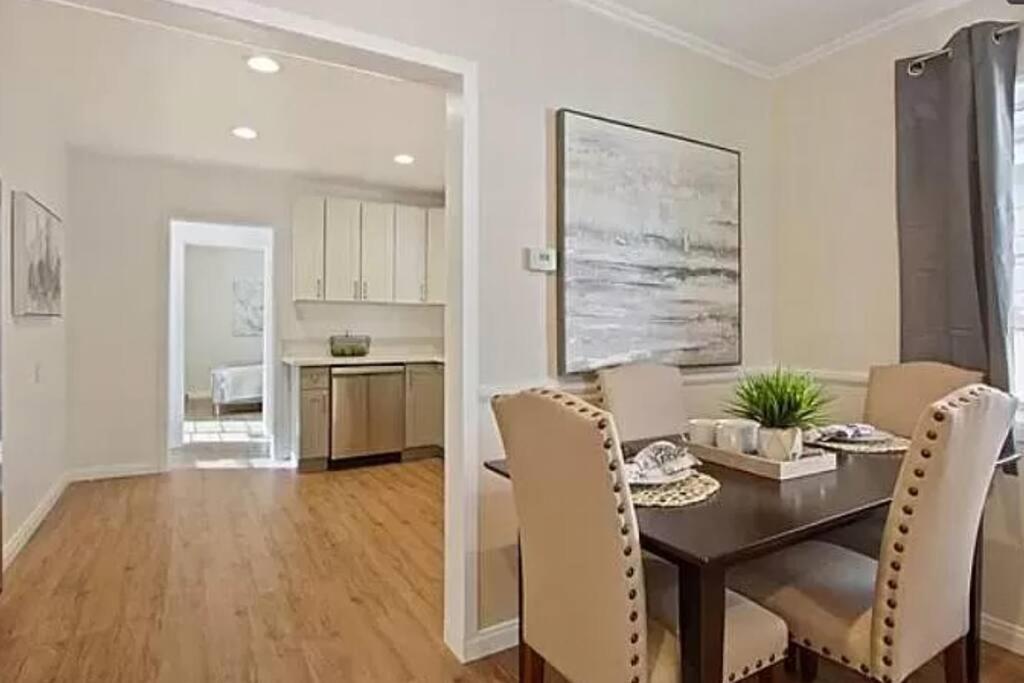 Spacious 3Bdr Home close to Manhattan Beach view 2