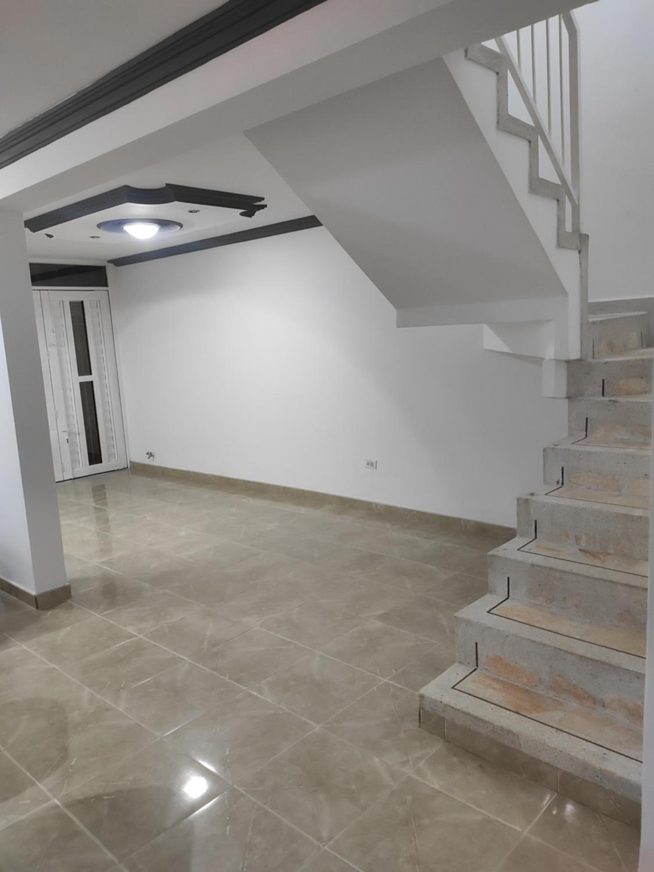 Apartamento, Casa en Buga