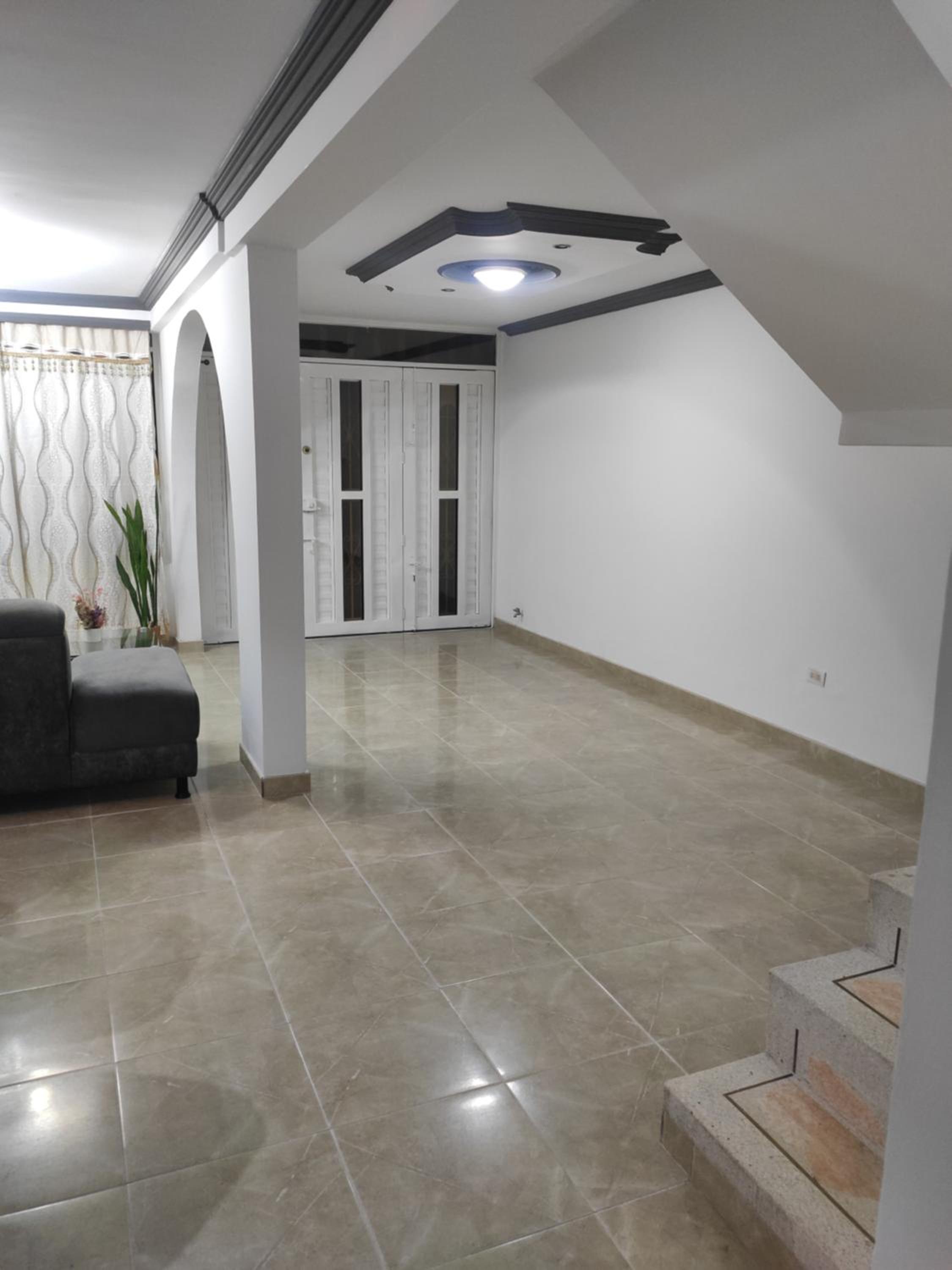 Apartamento, Casa en Buga