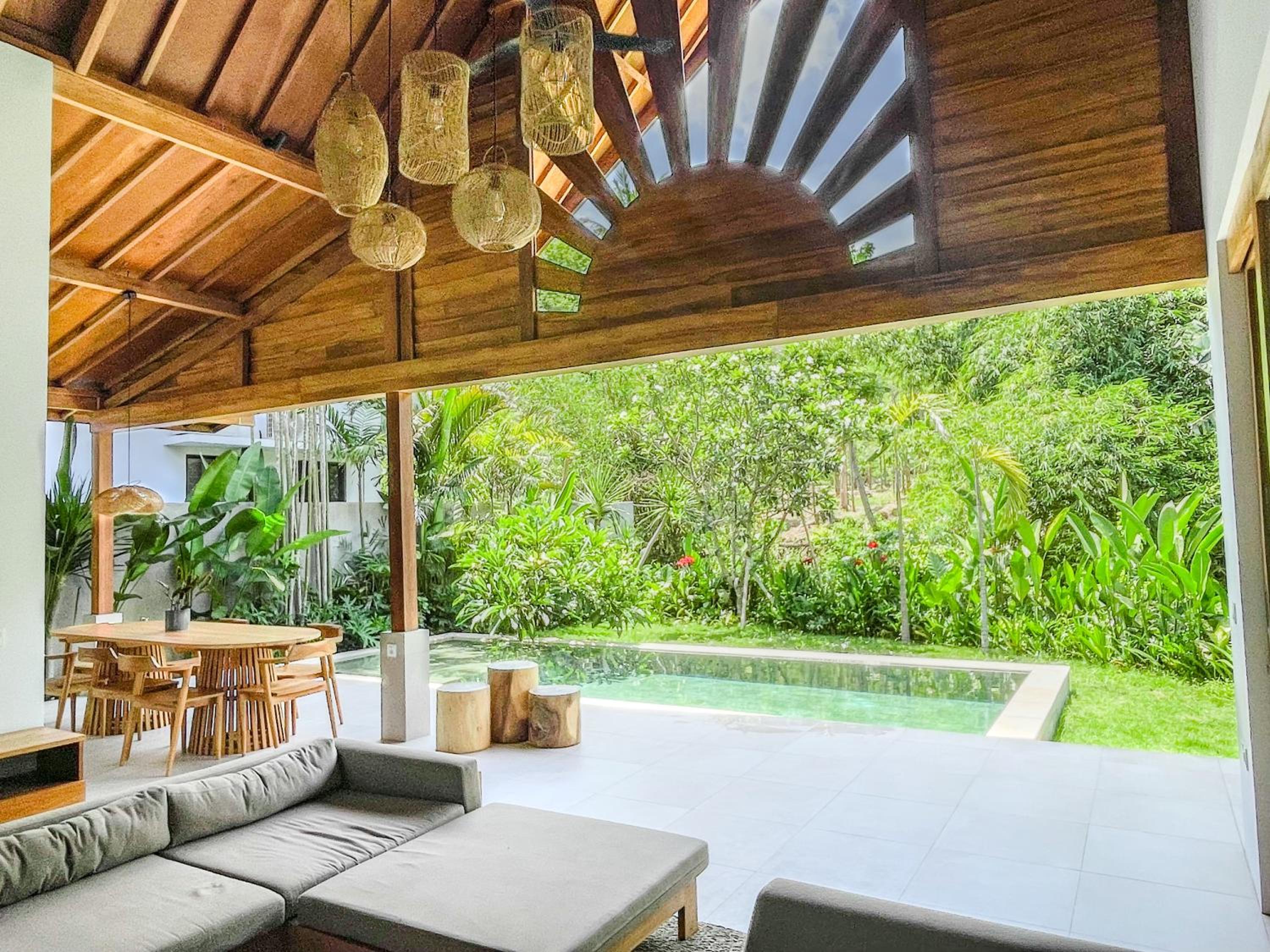 Villa Mariposa: Holiday Dream. New Listing offers view 3