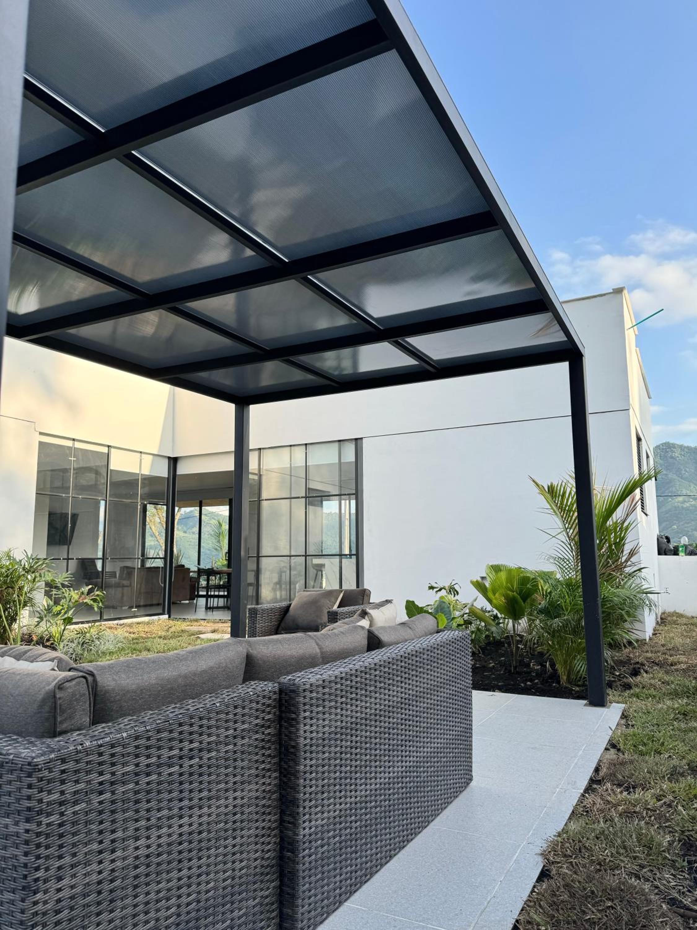 CASA PALMANOVA CON PISCINA EN LA MESA