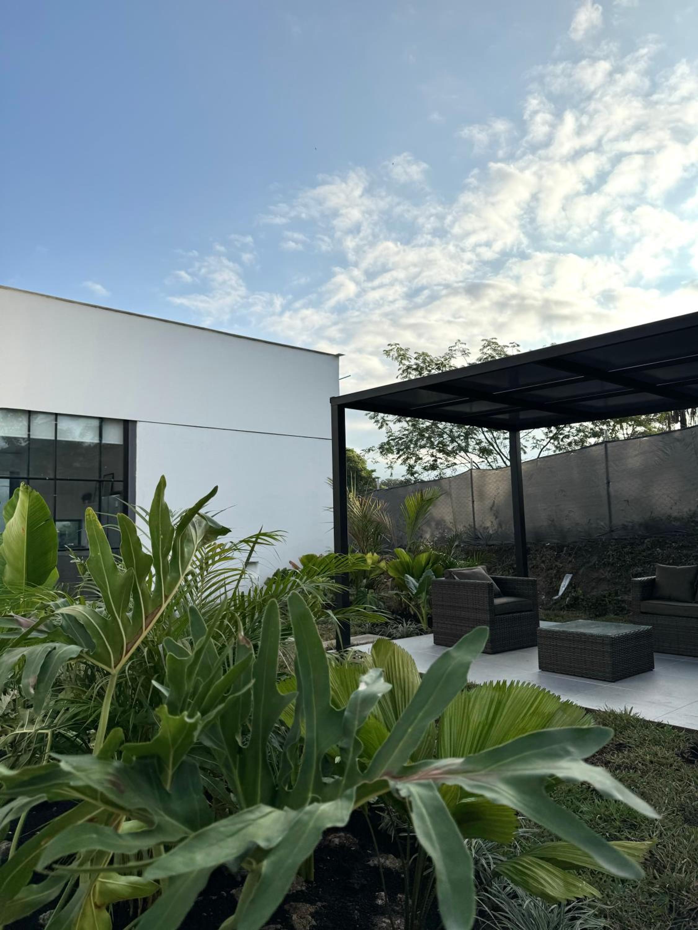 CASA PALMANOVA CON PISCINA EN LA MESA