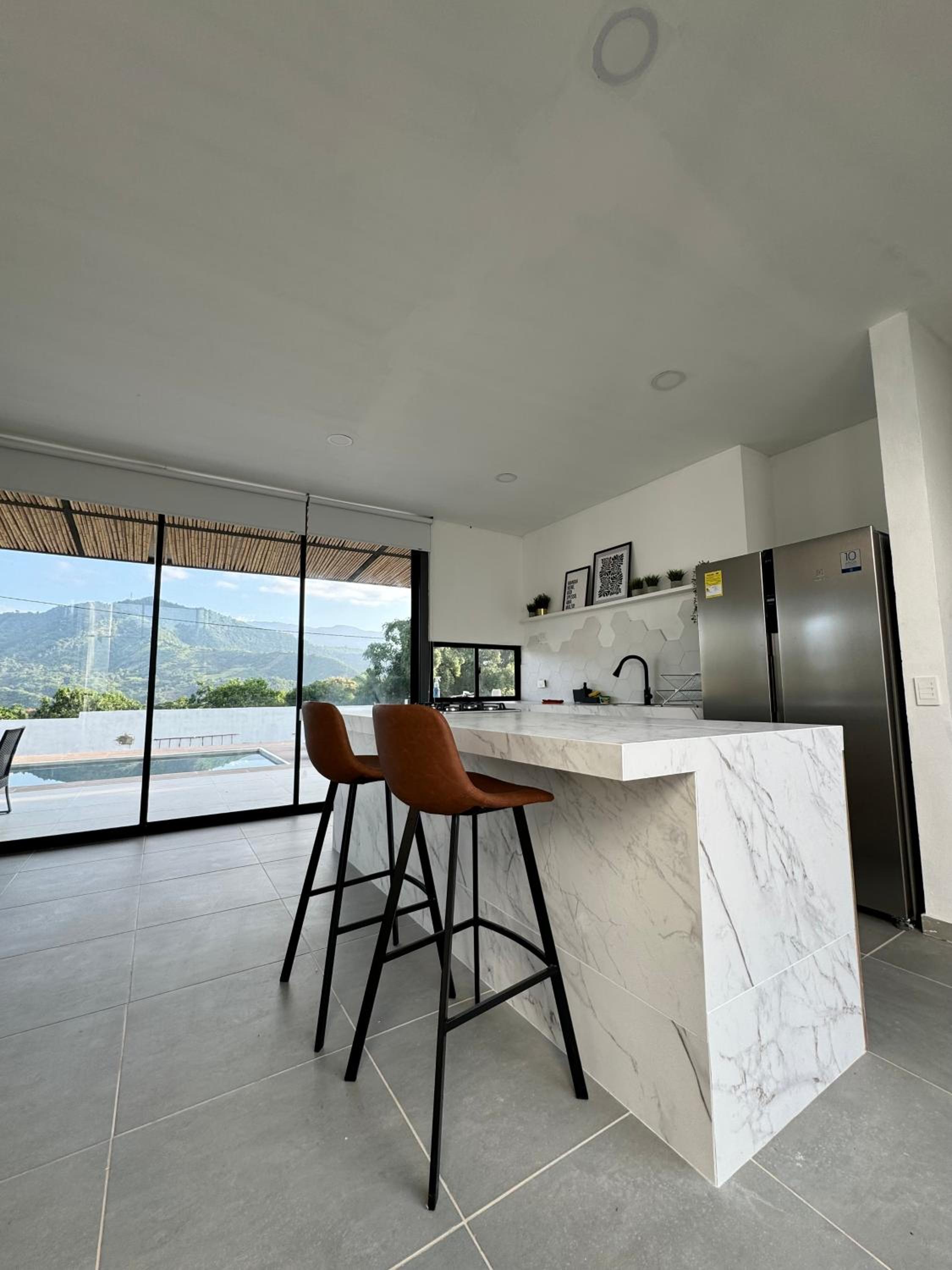 CASA PALMANOVA CON PISCINA EN LA MESA
