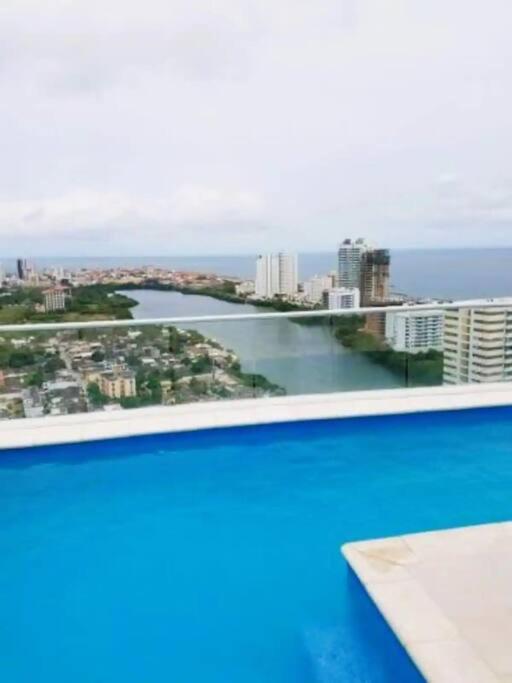 Apartamento cómodo, cerca al mar