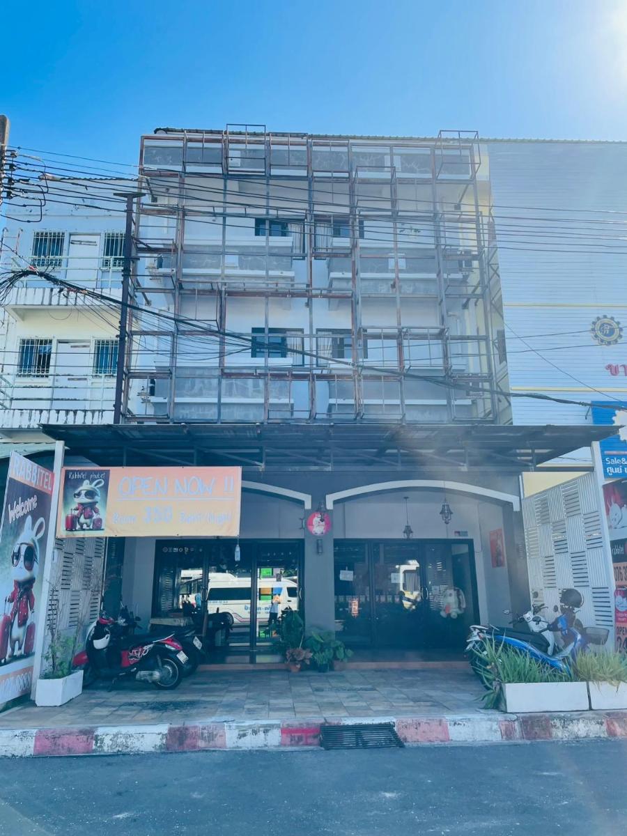 Hotel Rabbitel Phuket - Image 1
