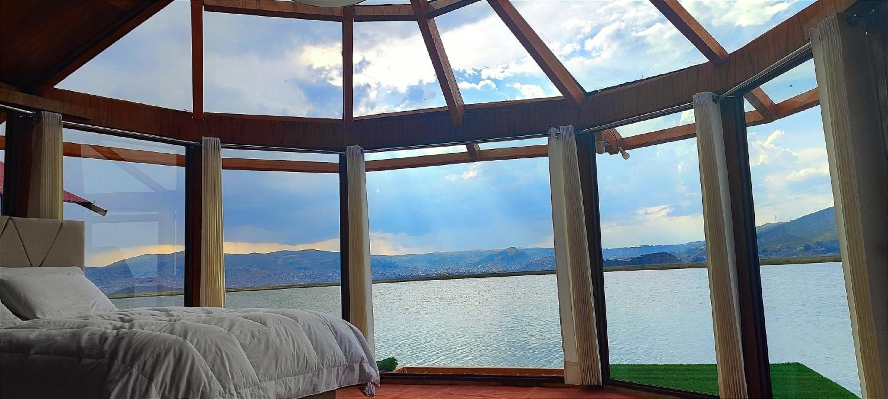 Los Uros vista Ciudad Puno