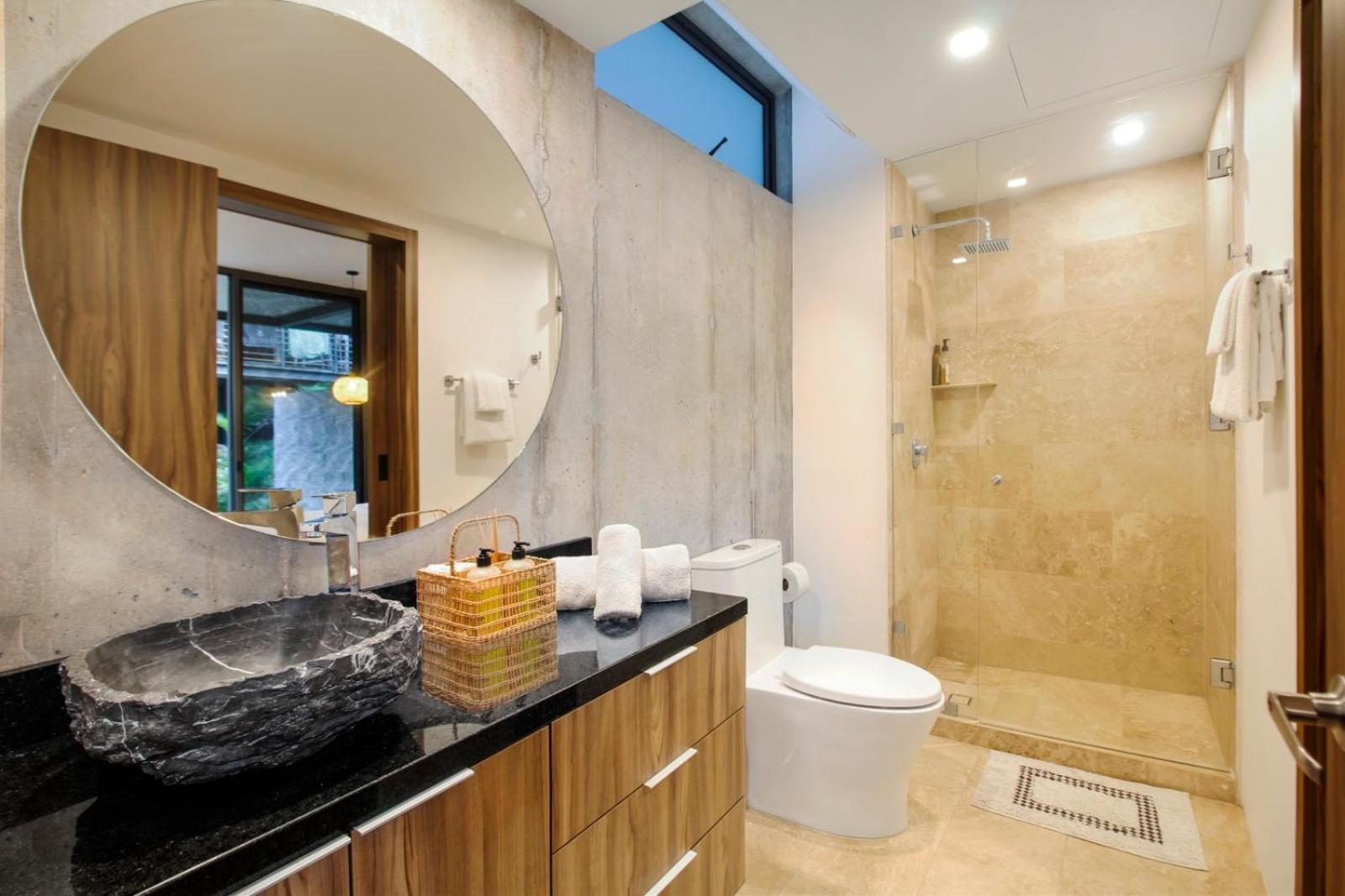 All in one (Cenote-Gym-Rooftop-Pools)luxury condo view 2