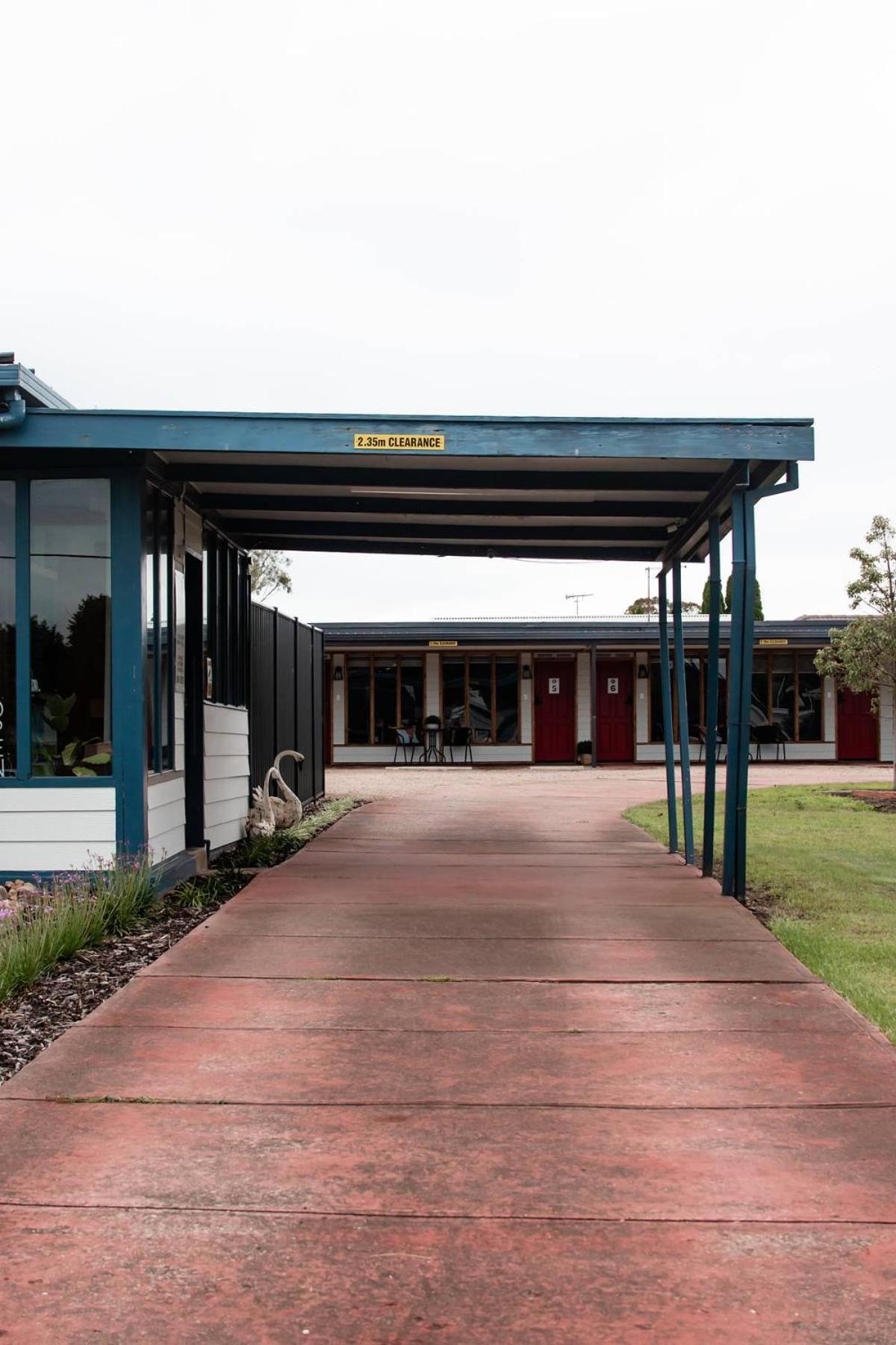 Avon River Inn