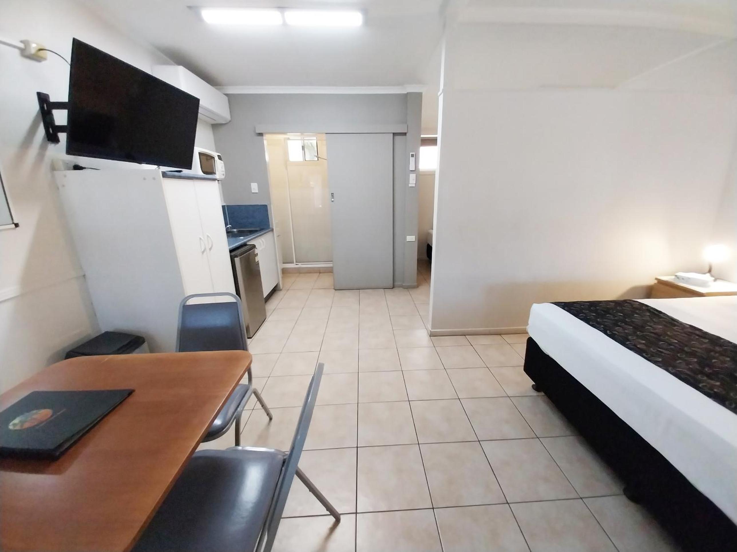 Tropic Coast Motel