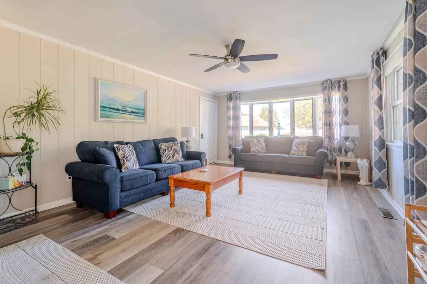 Peaceful 3BR Home Near SU, Sports Fields, Civic Center, Zoo & Ocean City view 3