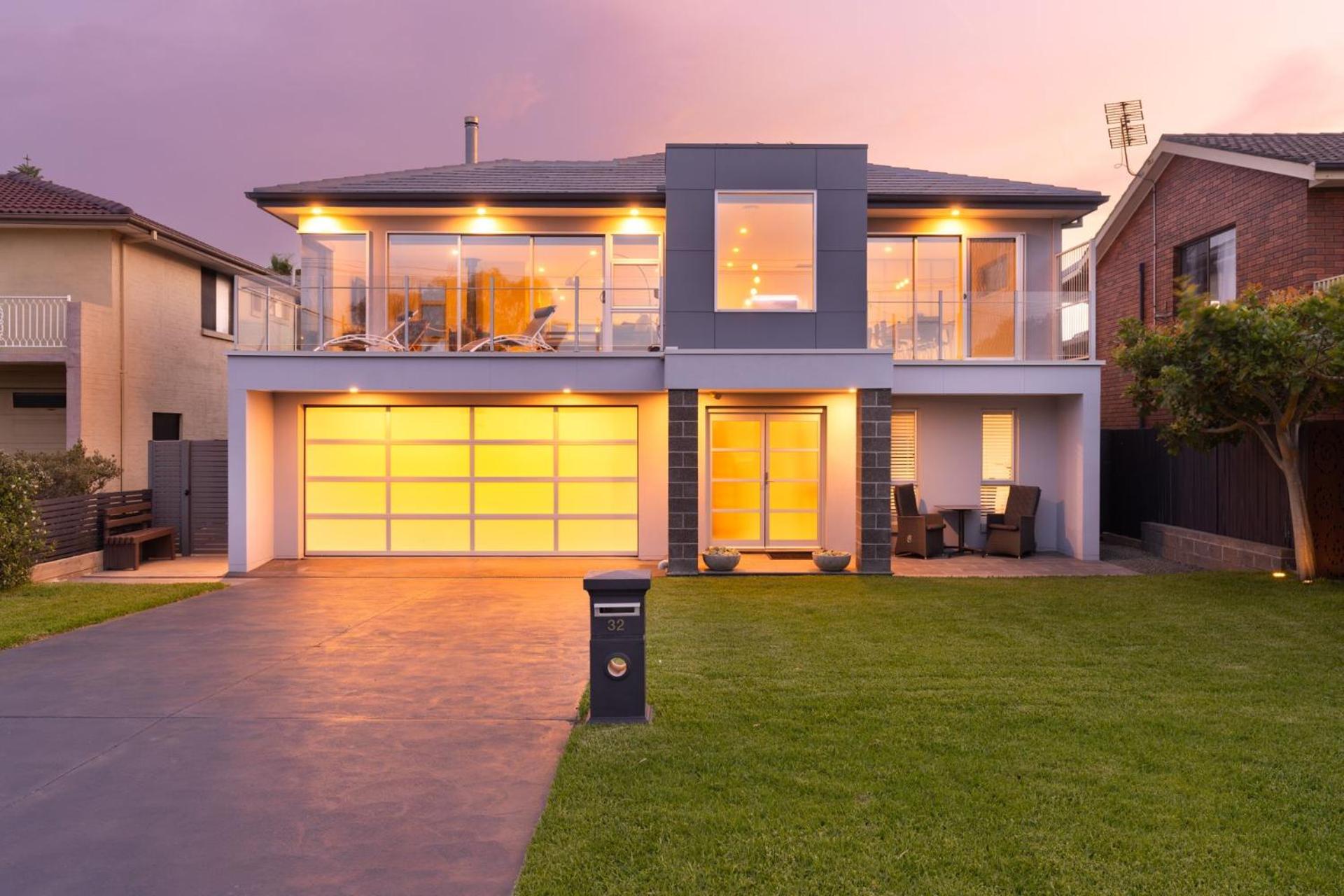 Sea La Vie - Pet Friendly with Fireplace and Swimming Pool & Spa