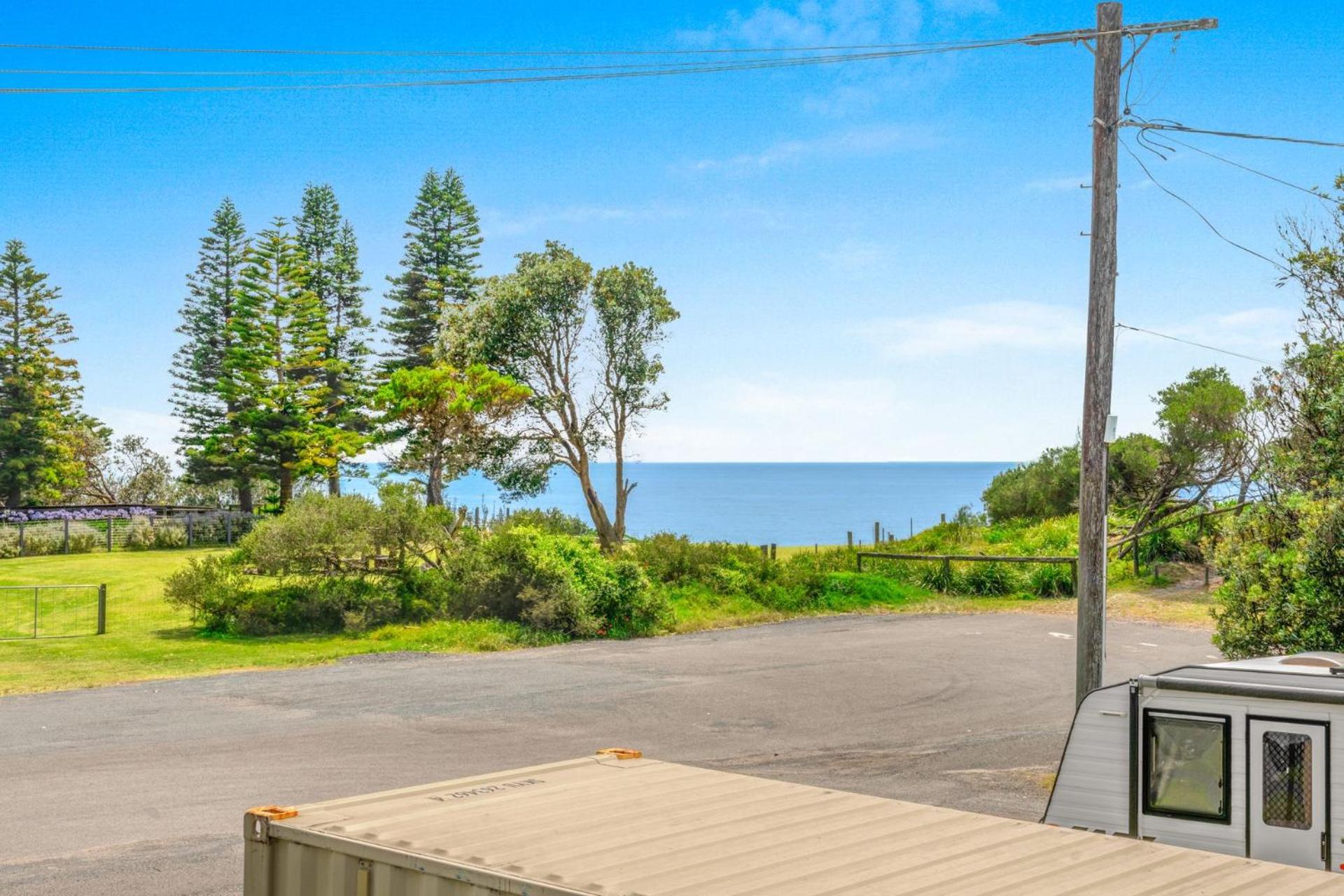 Sea La Vie - Pet Friendly with Fireplace and Swimming Pool & Spa