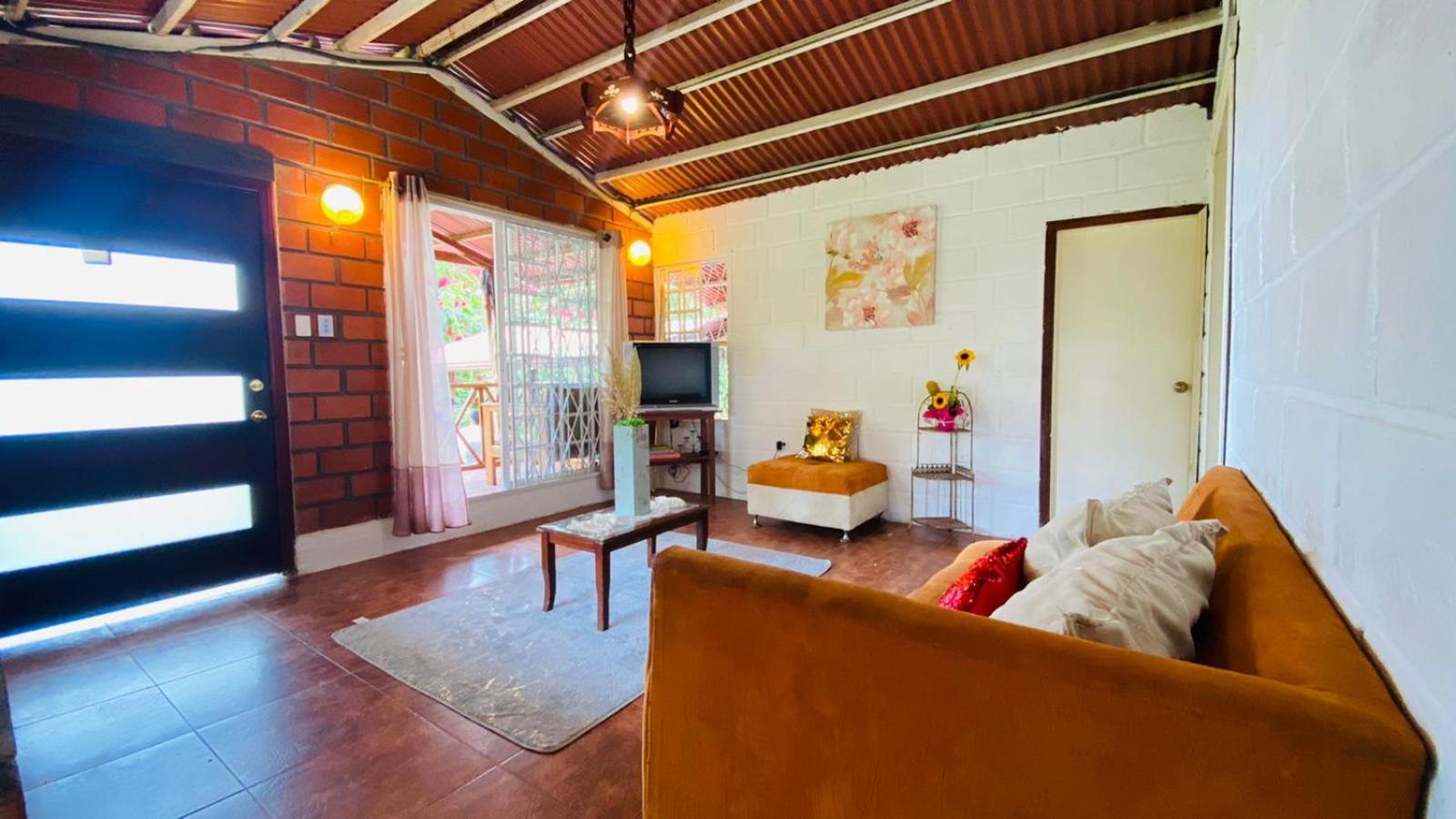 CASA ENTERA HERMOSA con Desayunos incluidos