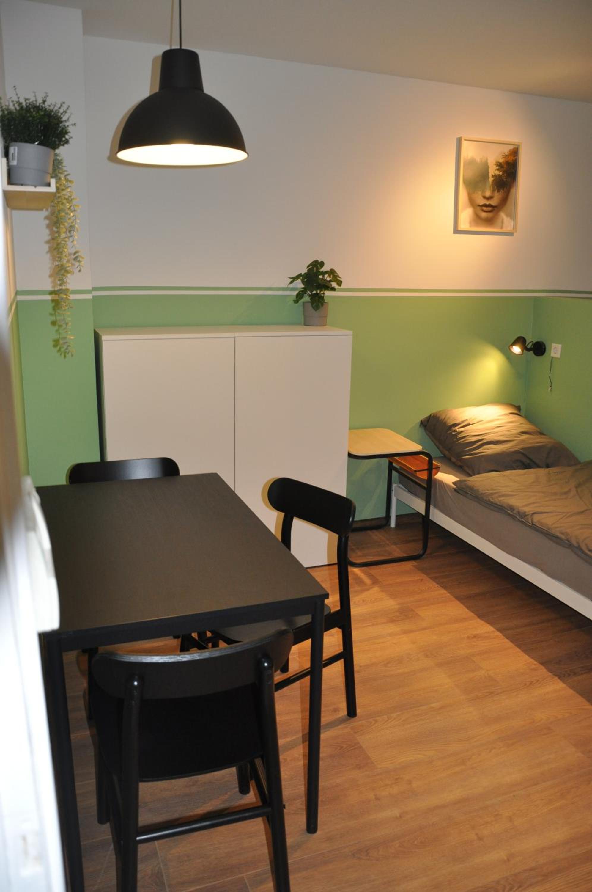 hotel room