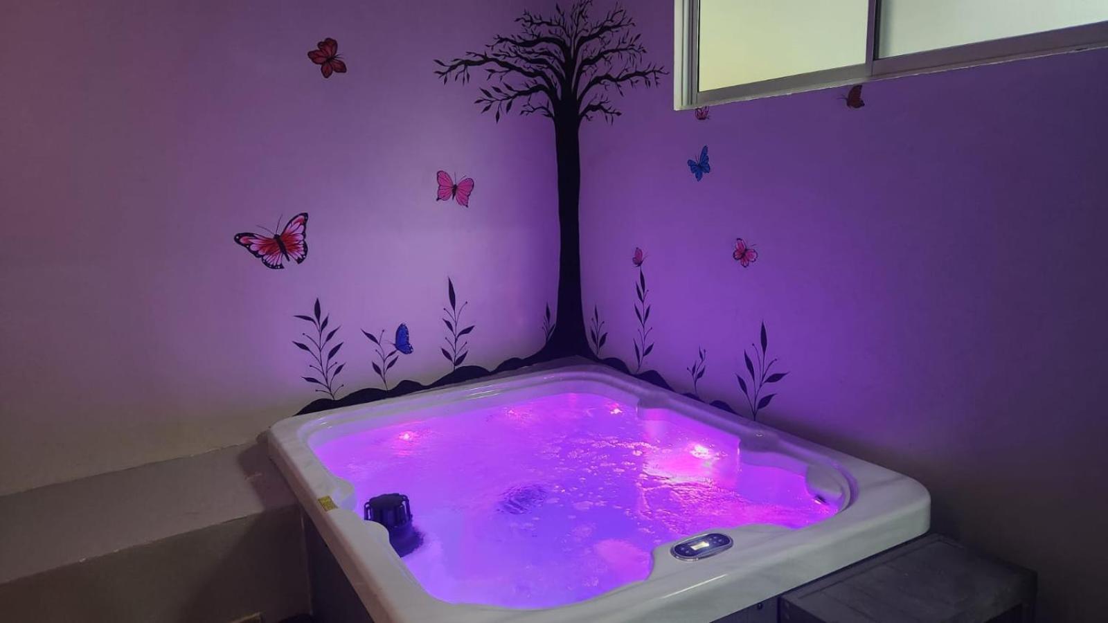 CASA MARIPOSA en Punta Leona a 500 metros de la playa FULL EQUIPADA Espacio y precio a tu medida Posibilidad de alquilar la casa entera, dos apartamentos a