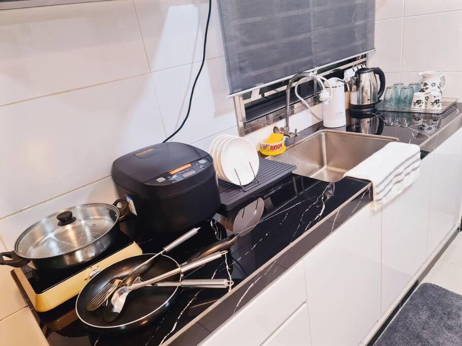 New! 4-7pax 2bedrooms condo near Mount Austin JB