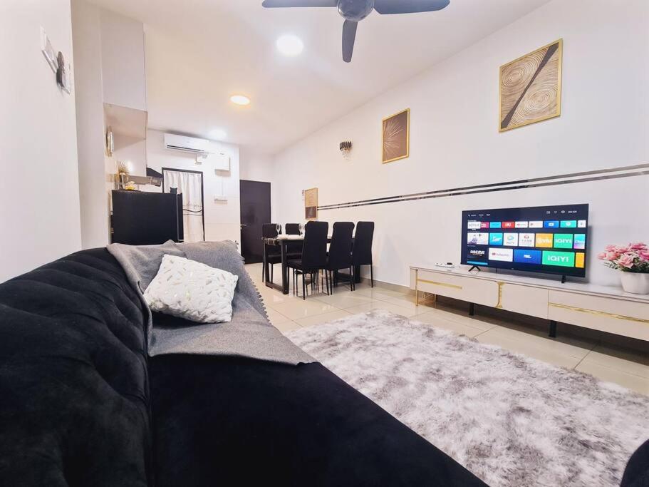 New! 4-7pax 2bedrooms condo near Mount Austin JB