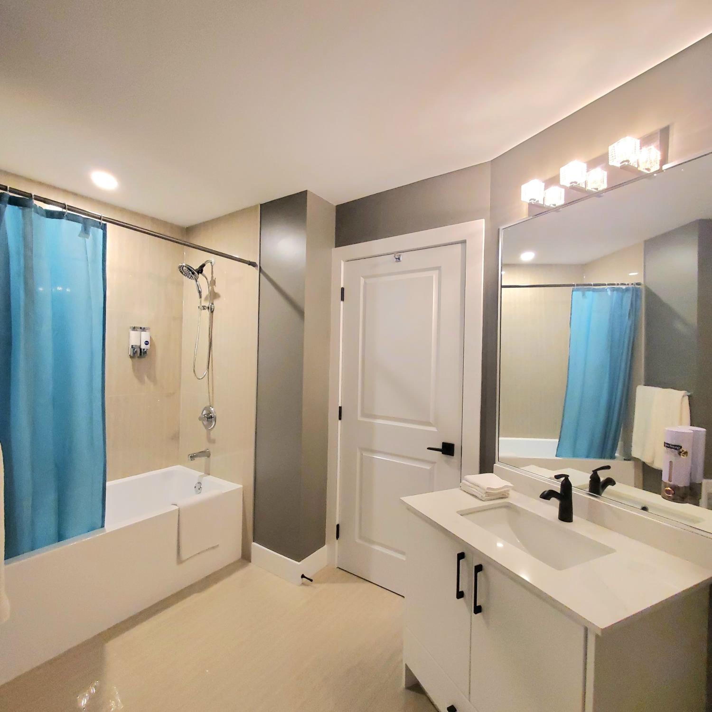Garden House Near Heritage Park-Coliseum -HWY 1-Fishing-Cultus Lake