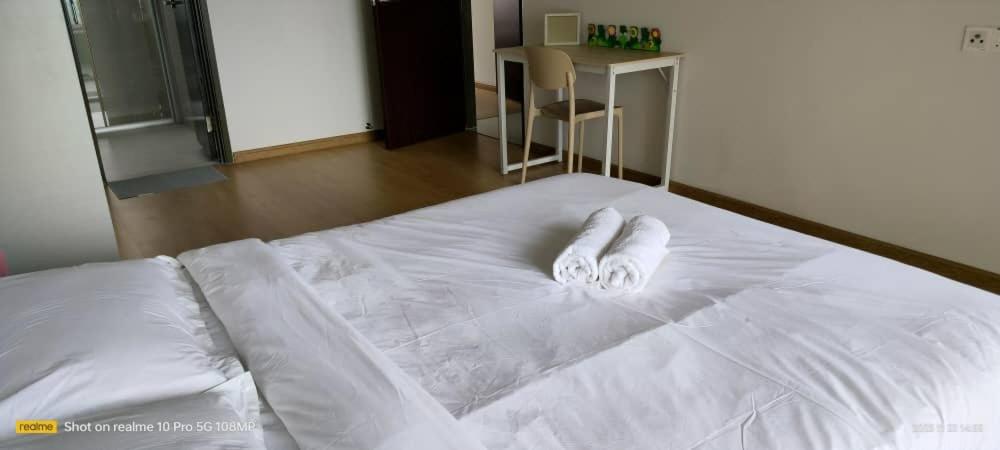 Sea View Country Garden Danga bay 3BR By Natol