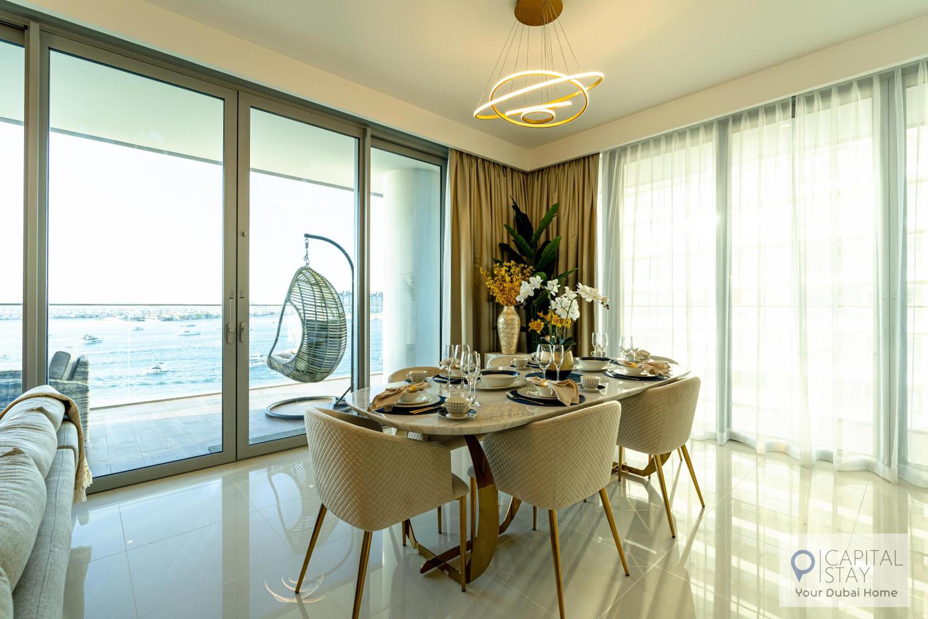 Capital Stay - 4 Bed Apt in Beachfront Palm Jumeriah
