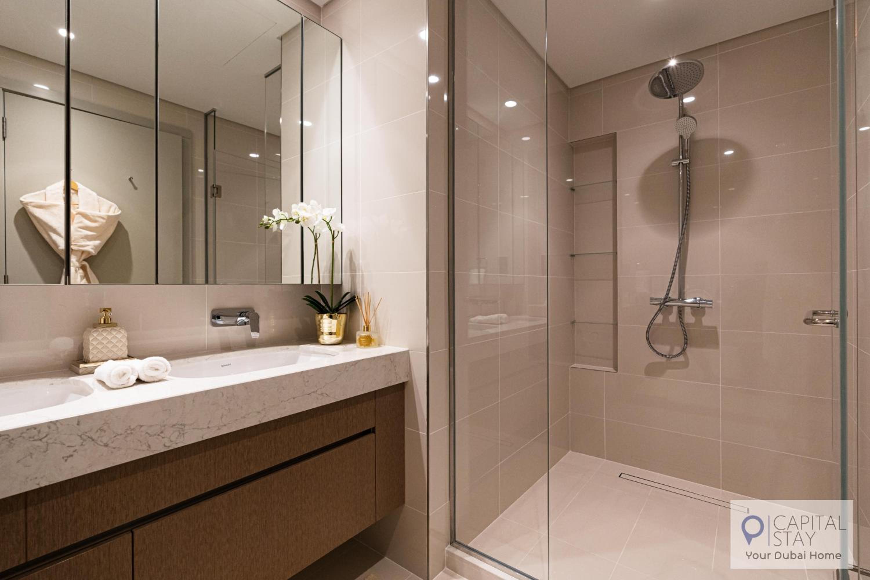 Capital Stay - 4 Bed Apt in Beachfront Palm Jumeriah