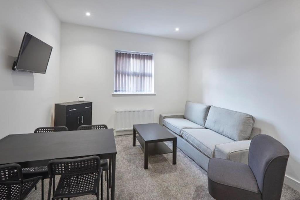 Zetland House Apartment 2 Loftus