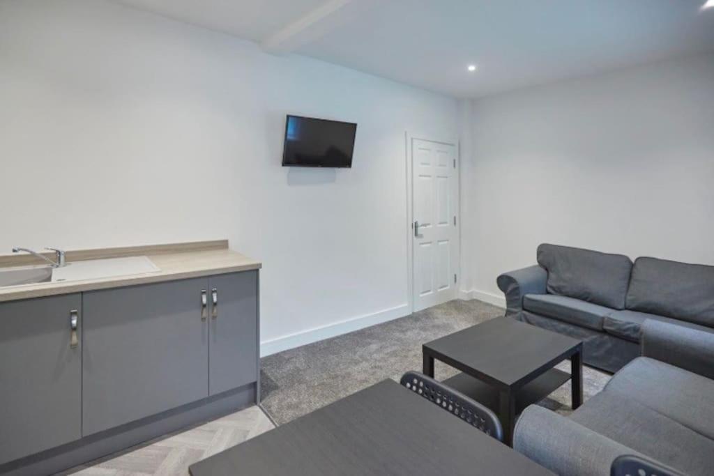 Zetland House Apt 4