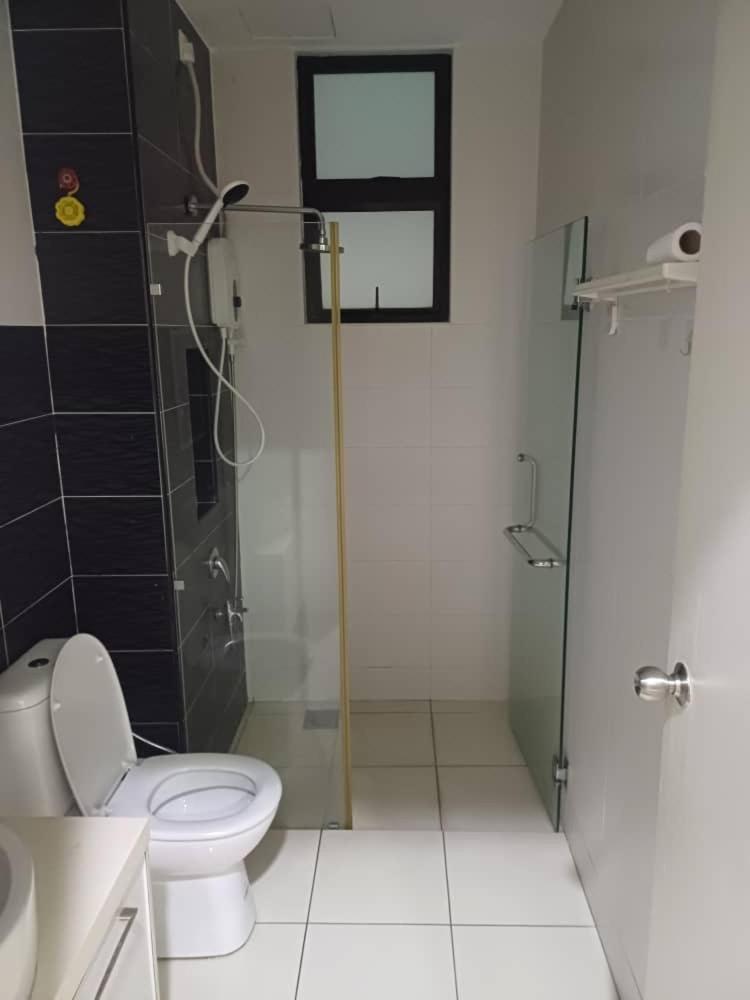 Paradigm Mall Platino Apartment 2BR 2FREE By Natol