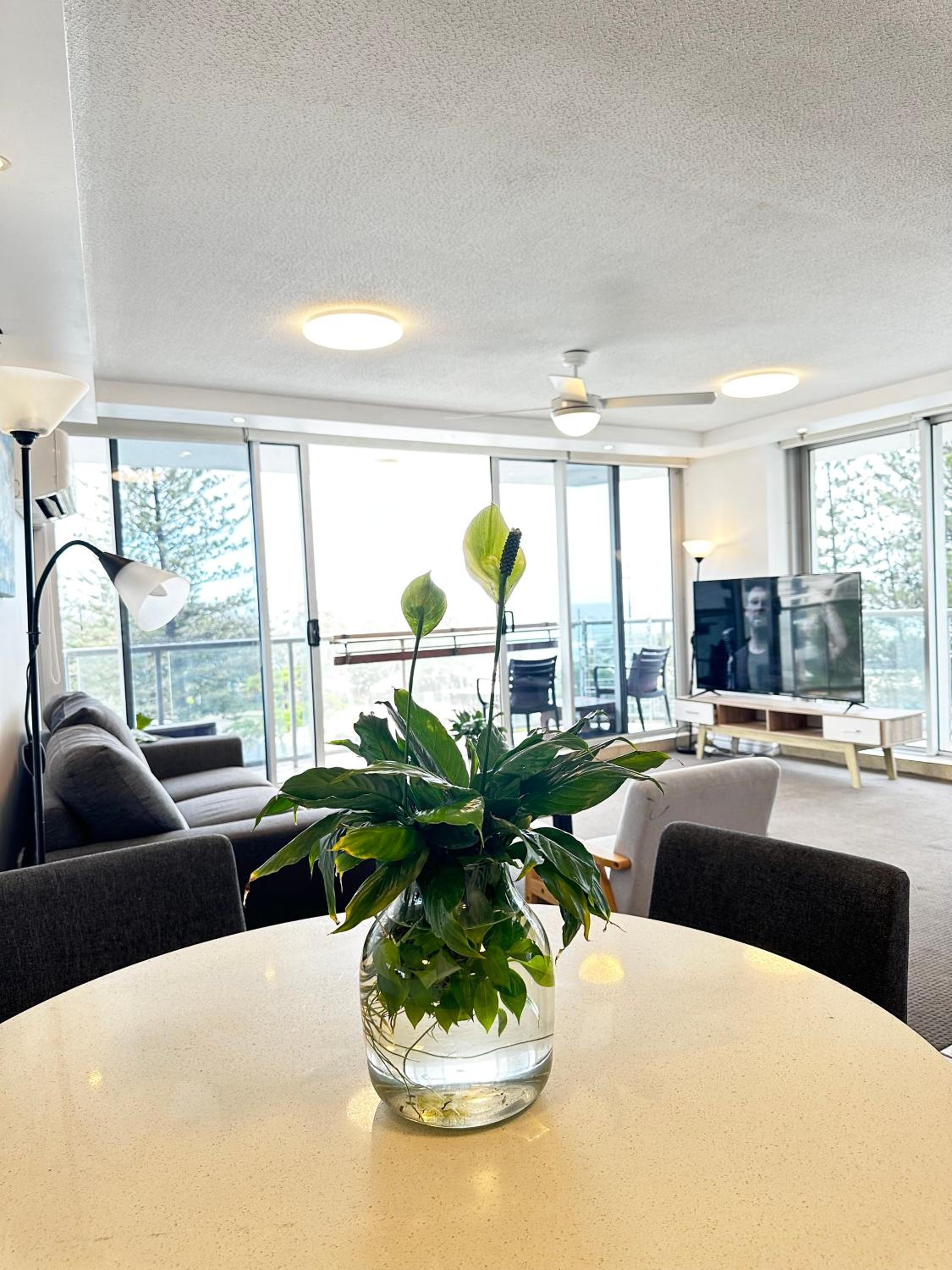 Core beachfront 2 Bedrooms Apartment by Gold Coast Premium