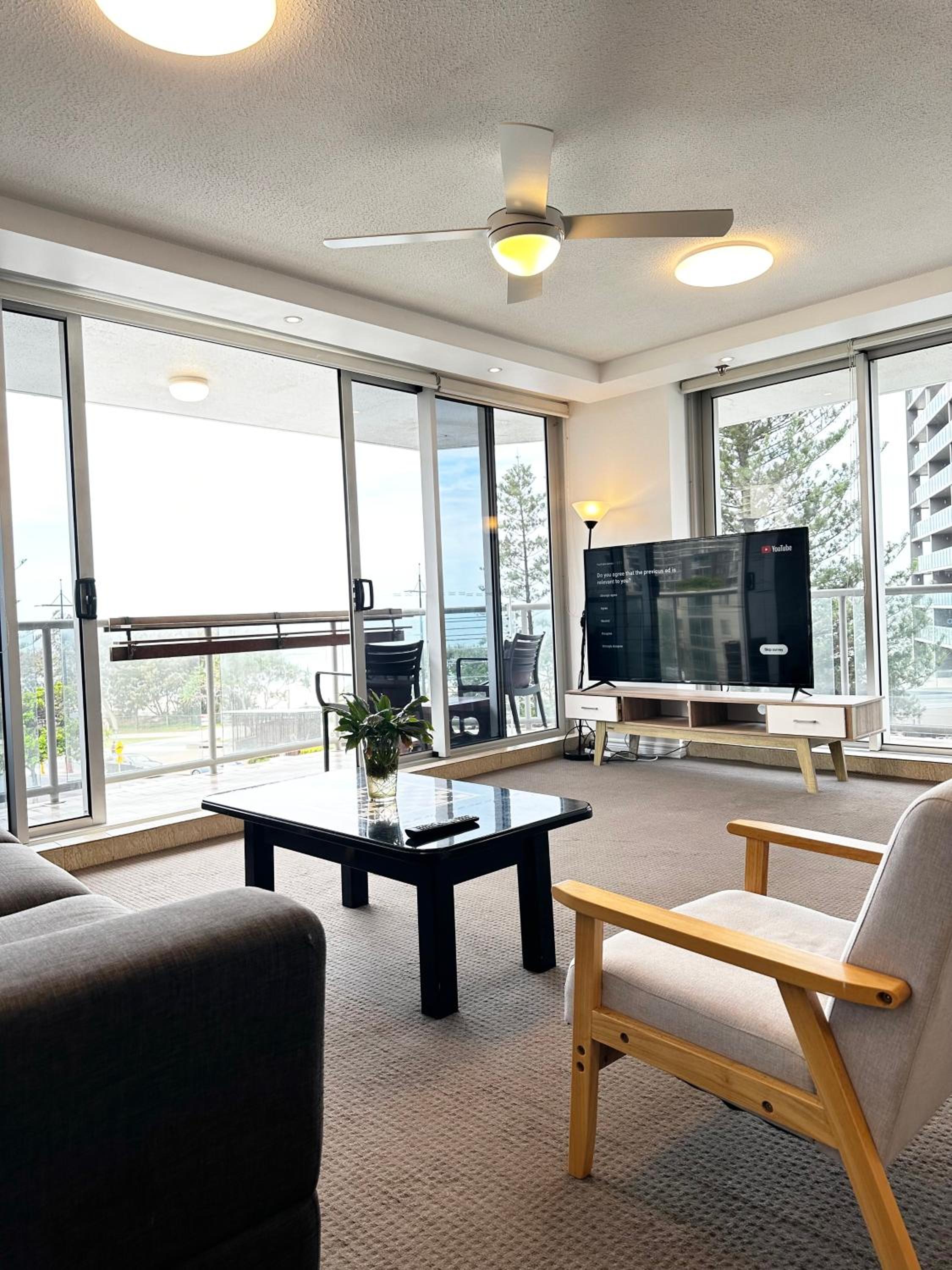 Core beachfront 2 Bedrooms Apartment by Gold Coast Premium
