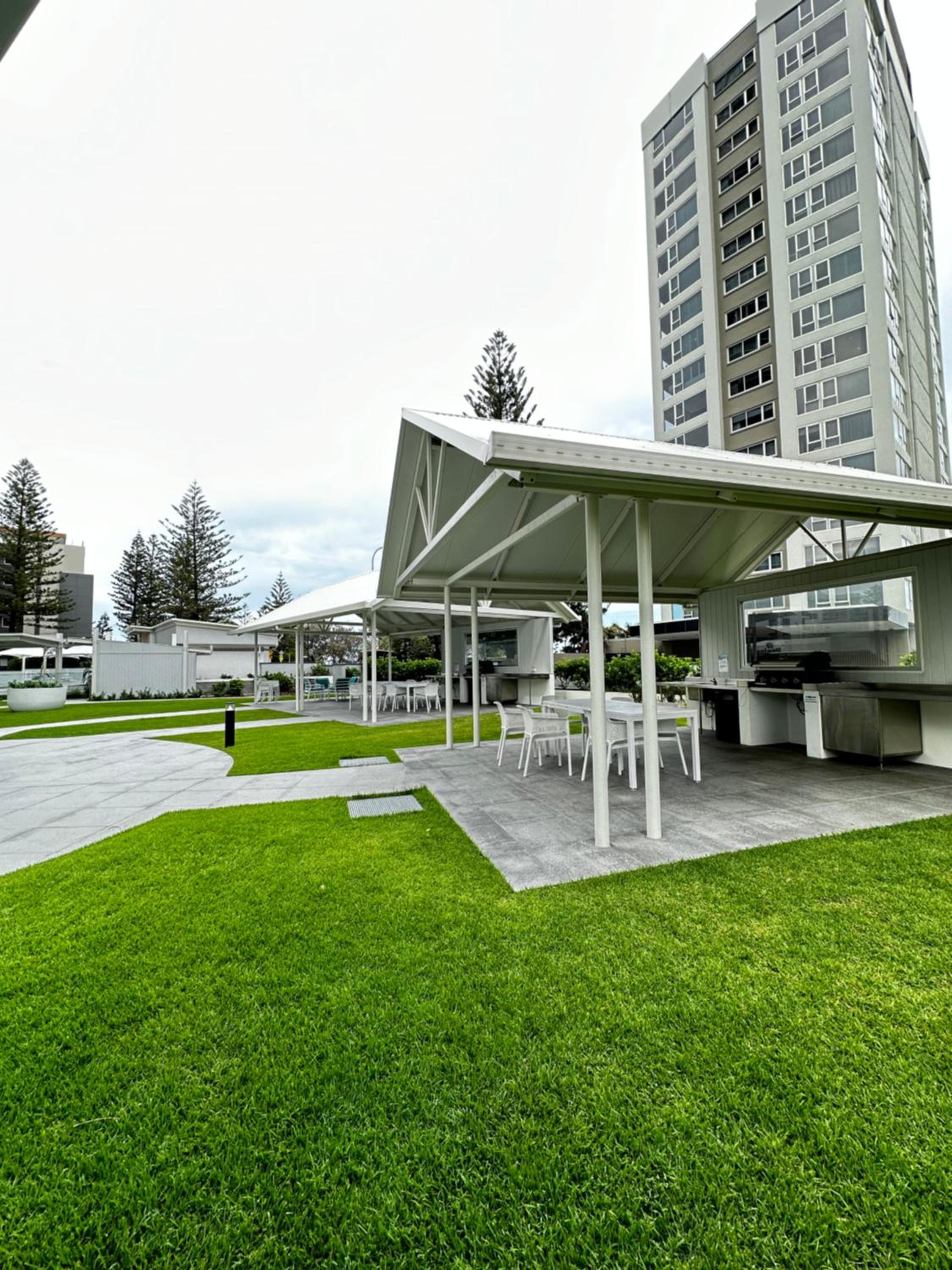 Core beachfront 2 Bedrooms Apartment by Gold Coast Premium