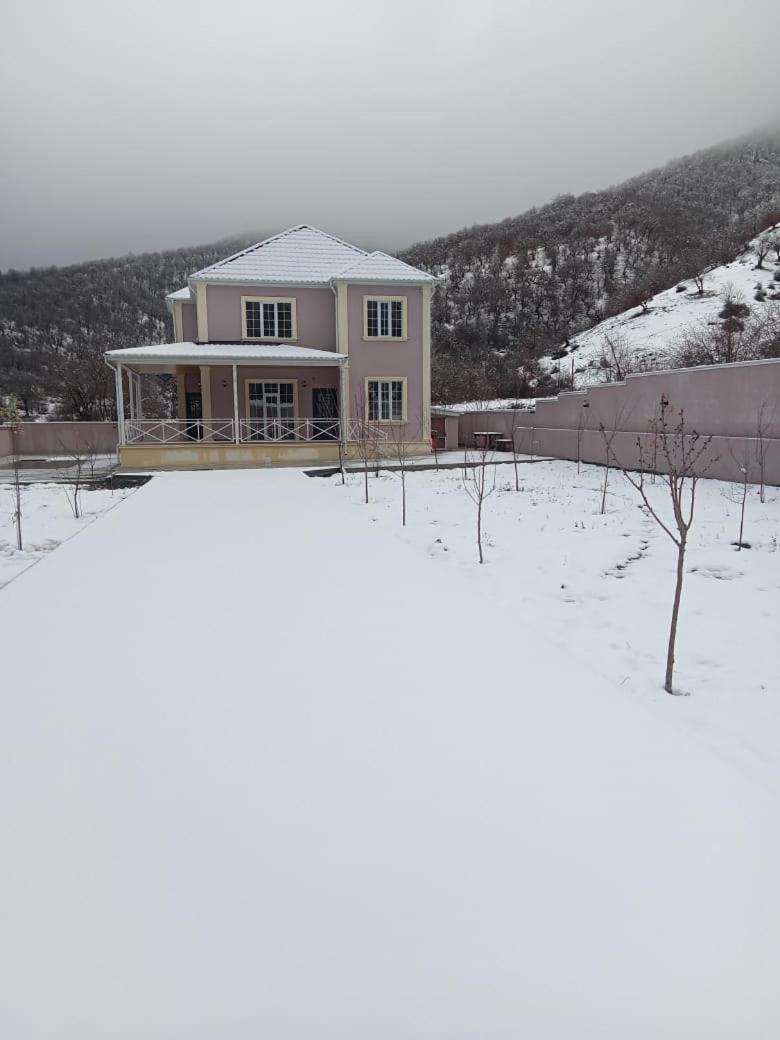 JLYN HOUSE