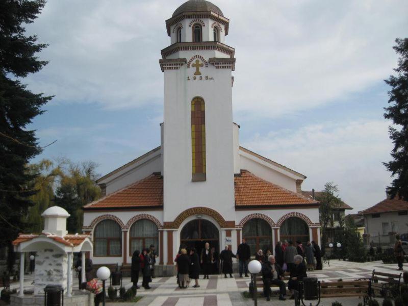 Photo 9