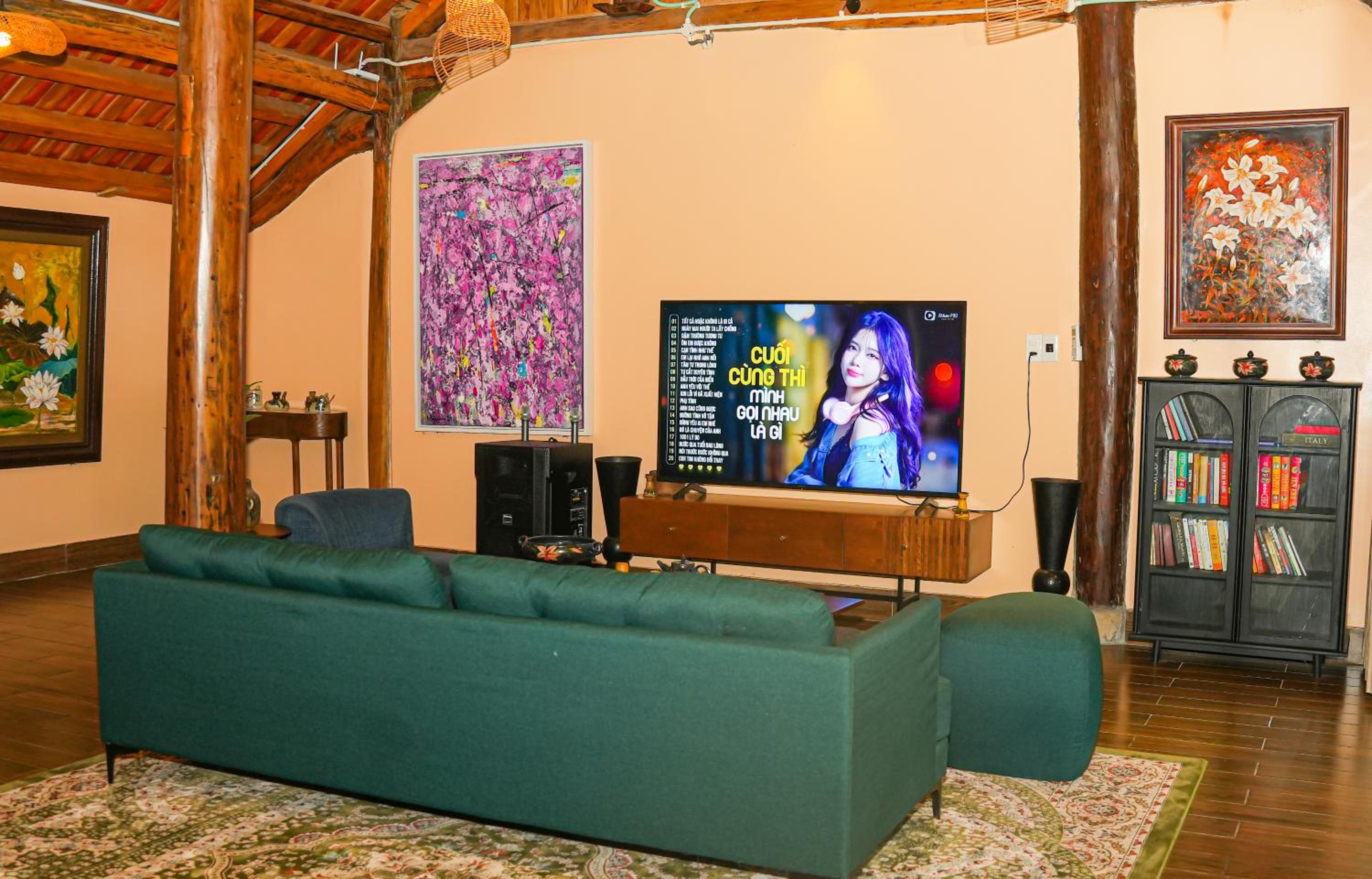 Photo 9
