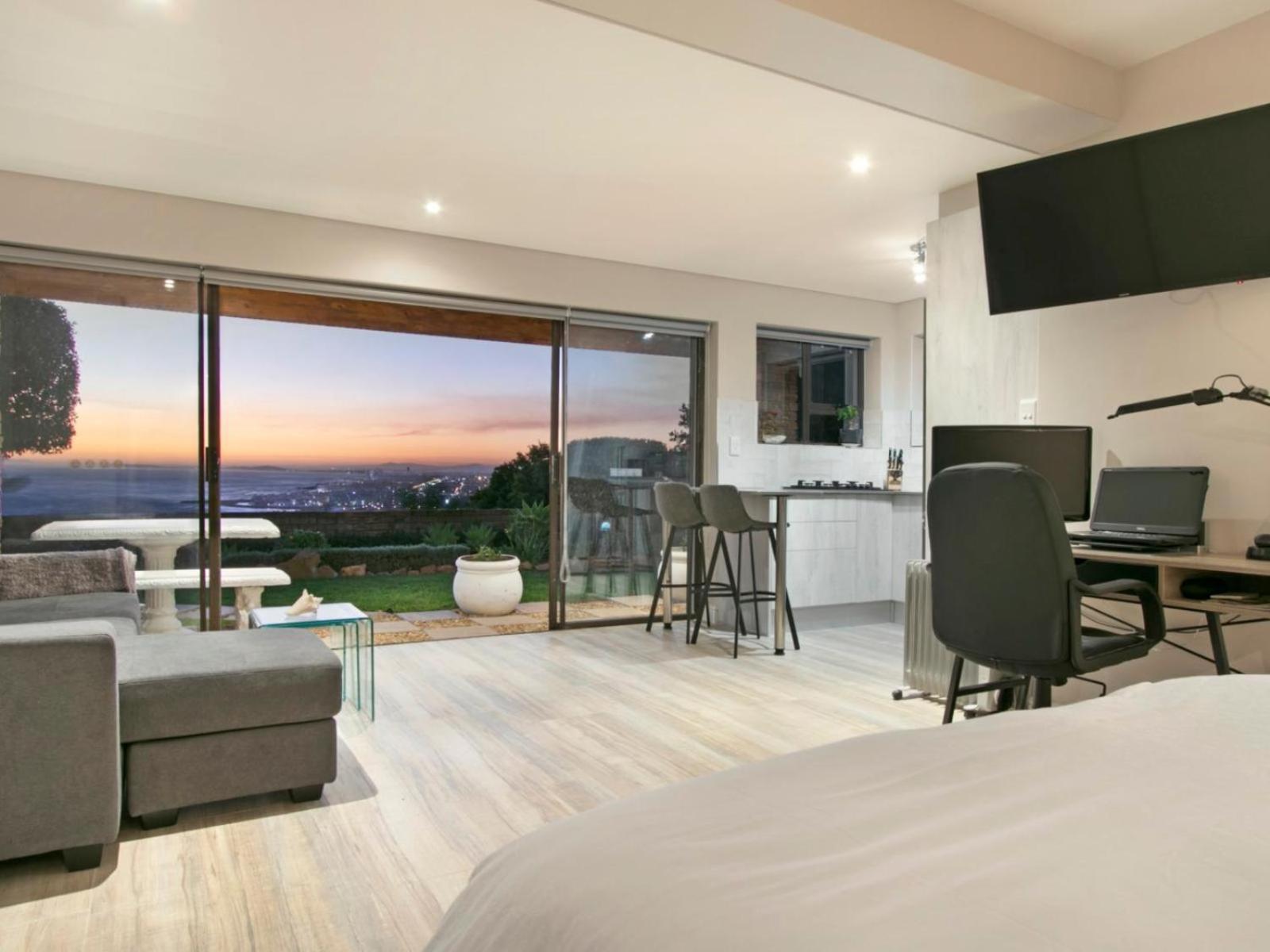 Zaria Sun Cottage view 4