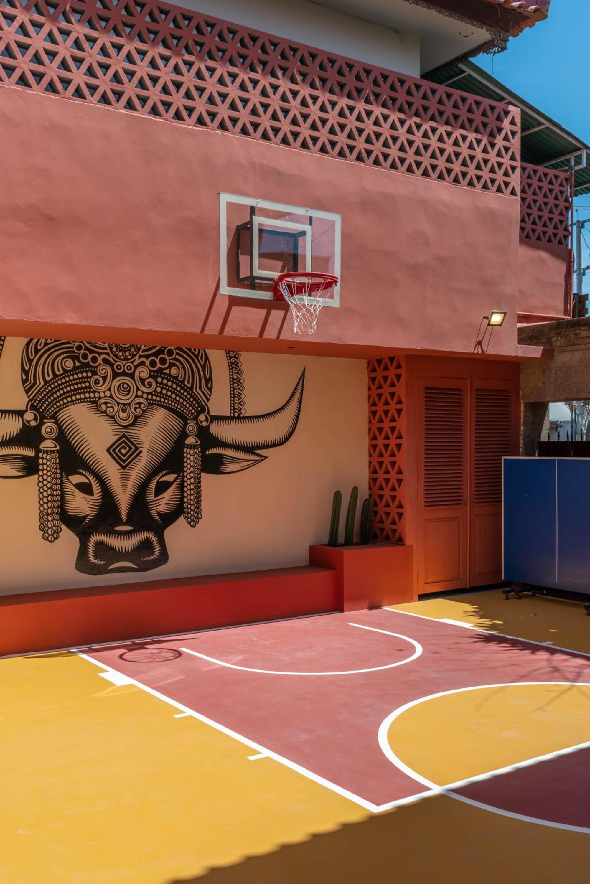 activities & amenities